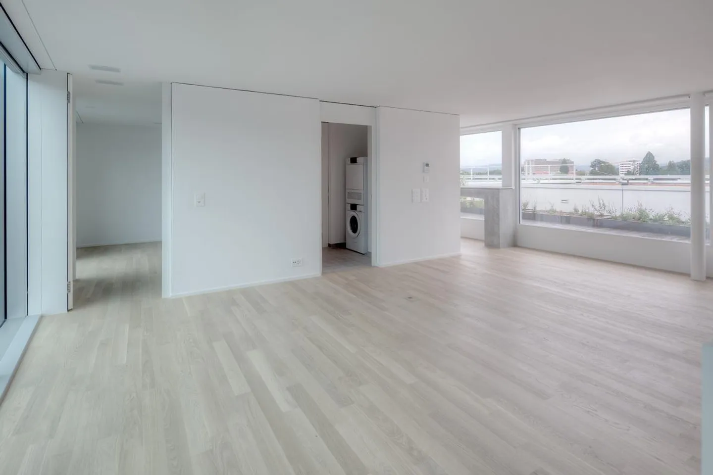 Appartamento moderno in posizione centrale - Foto 3 di 7