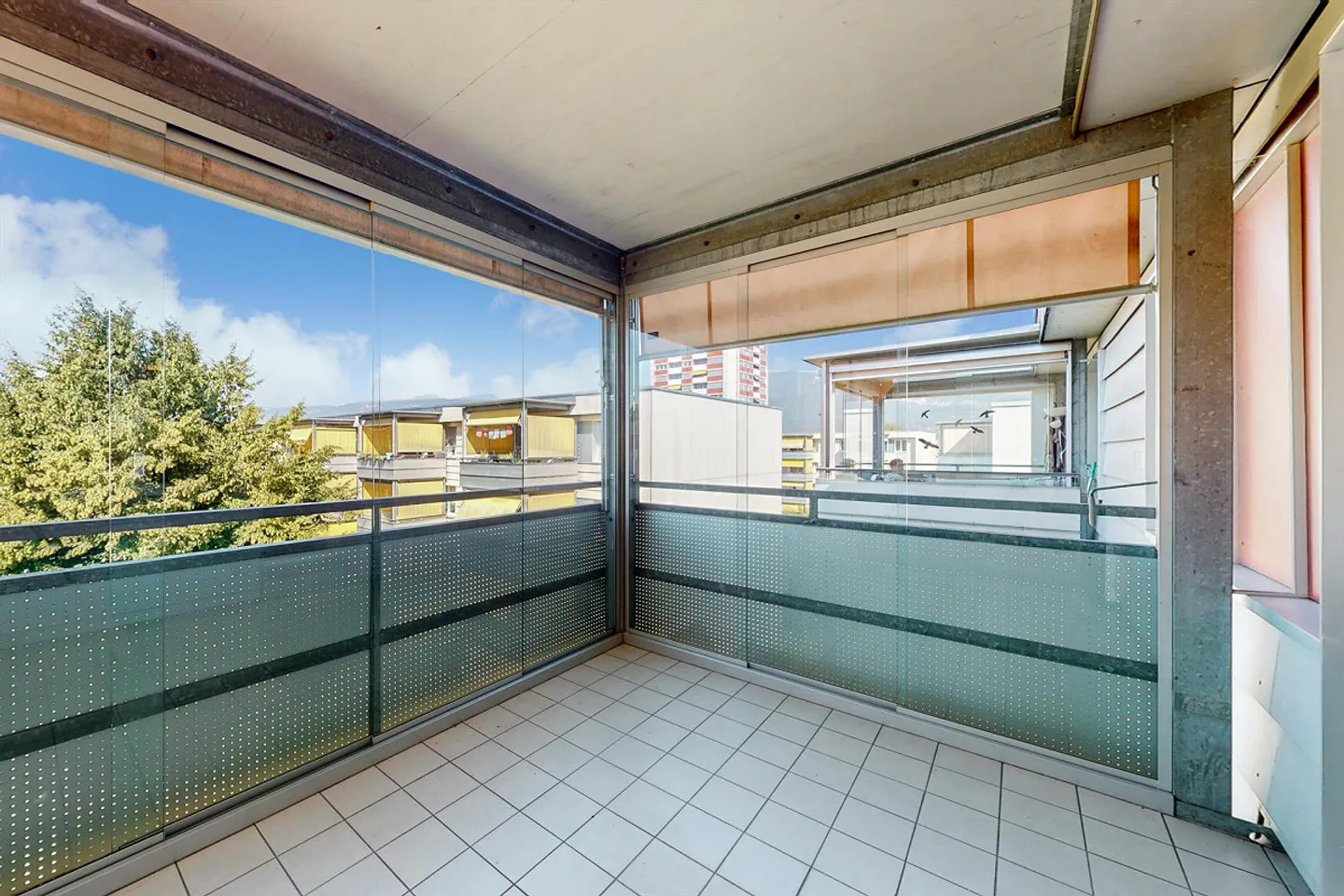 Appartamento spazioso con balcone - Foto 7 di 10