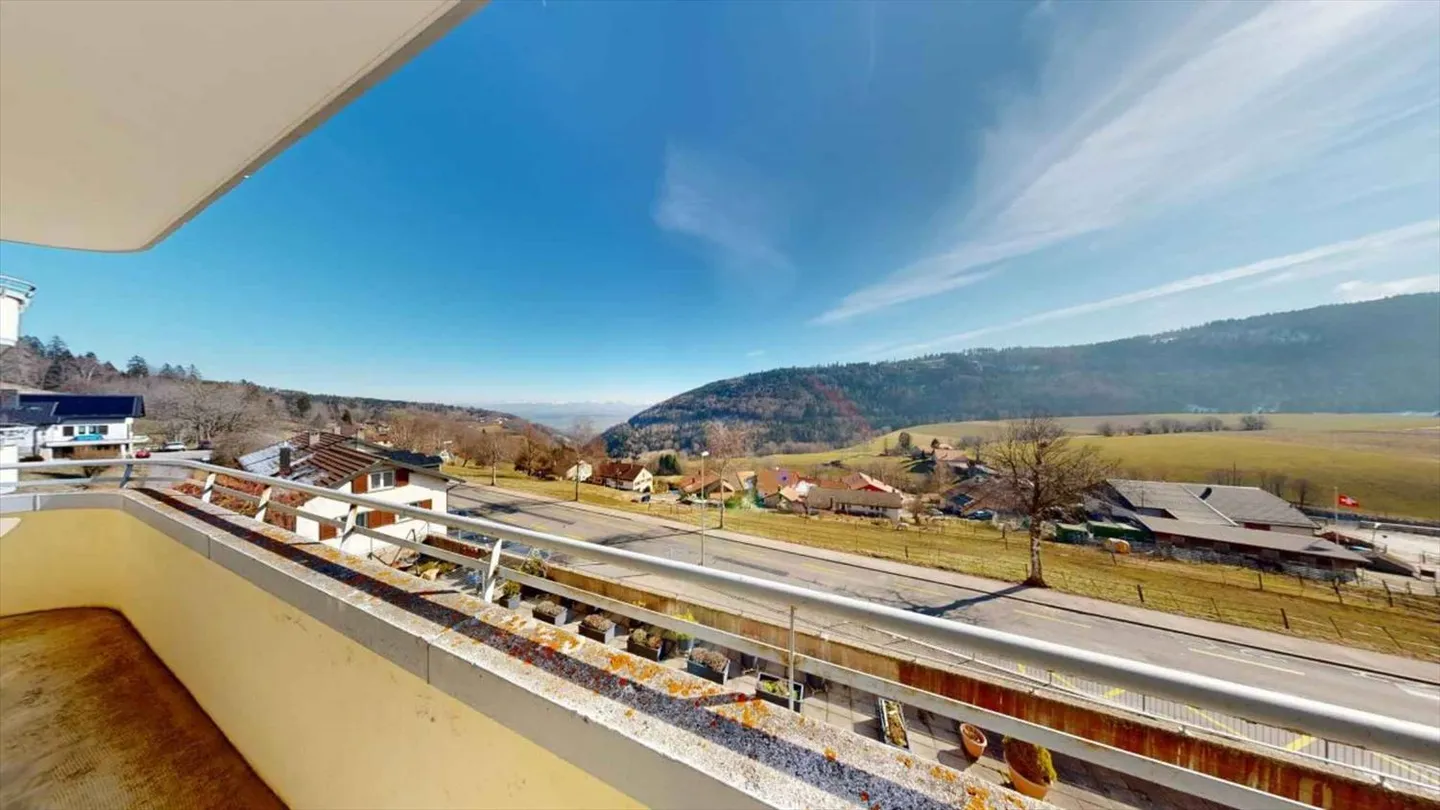 Stupendo appartamento di 4,5 stanze con vista panoramica, 2 balconi, parcheggio coperto, acquisto semplificato per stranieri - Foto 9 di 12