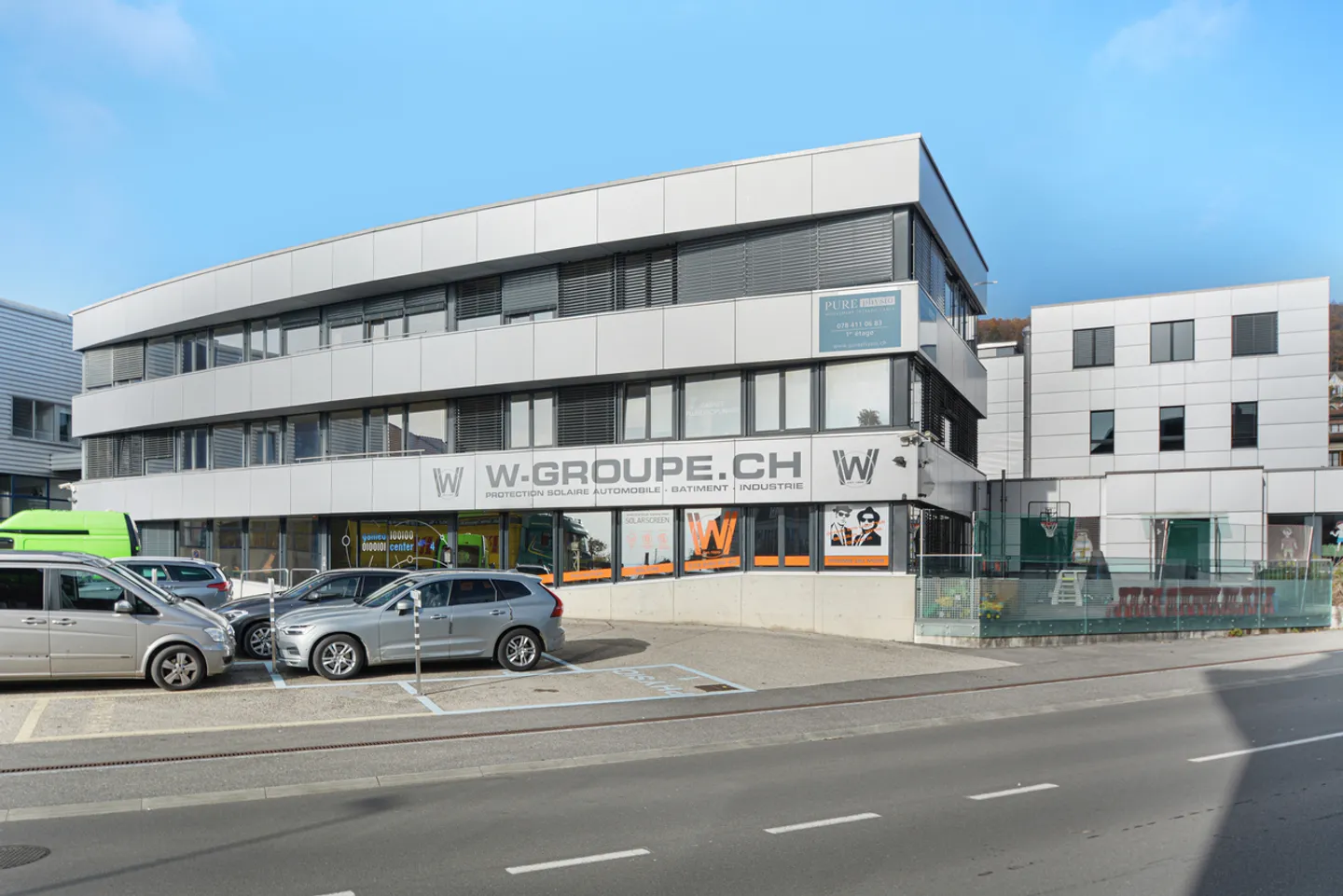 Bureau lumineux près de l'autoroute - Photo 8 sur 8