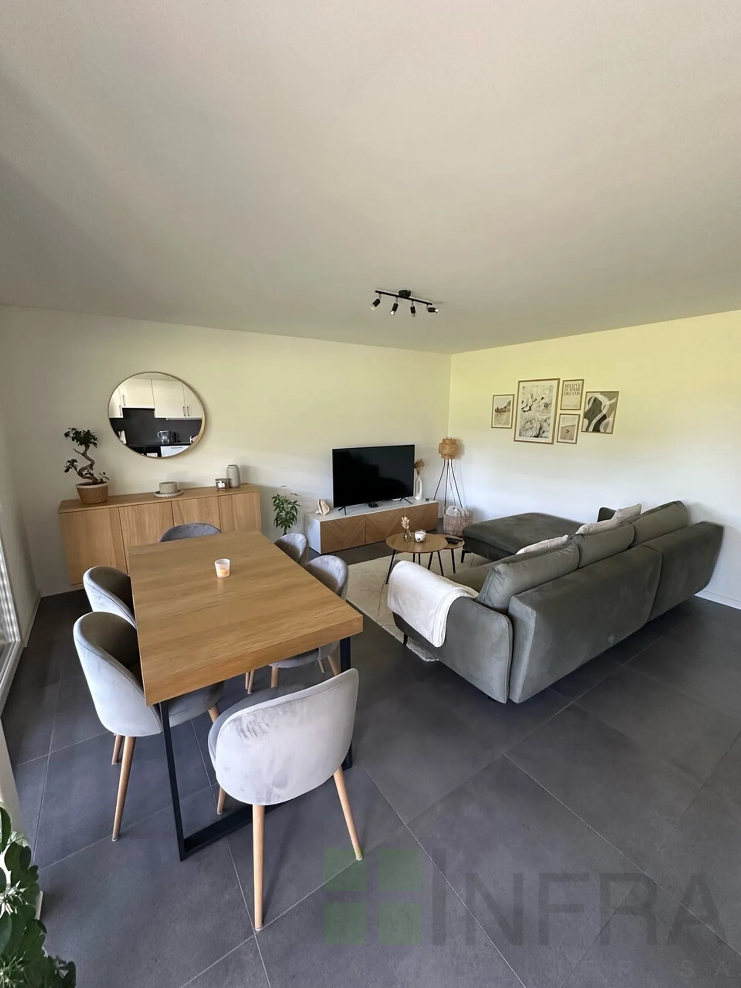 Appartamento al piano terra con terrazza - Foto 1 di 13