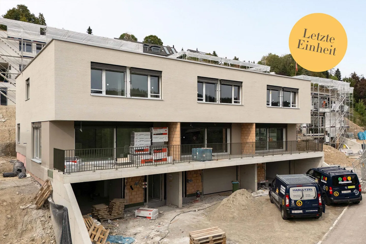 Modernes Einfamilienhaus mit Garten - Foto 1 von 9