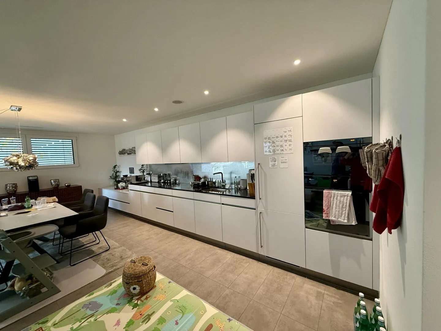 Modern & Bright 3.5 Room Apartment with Small Garden (104m2) - Photo 9 of 19