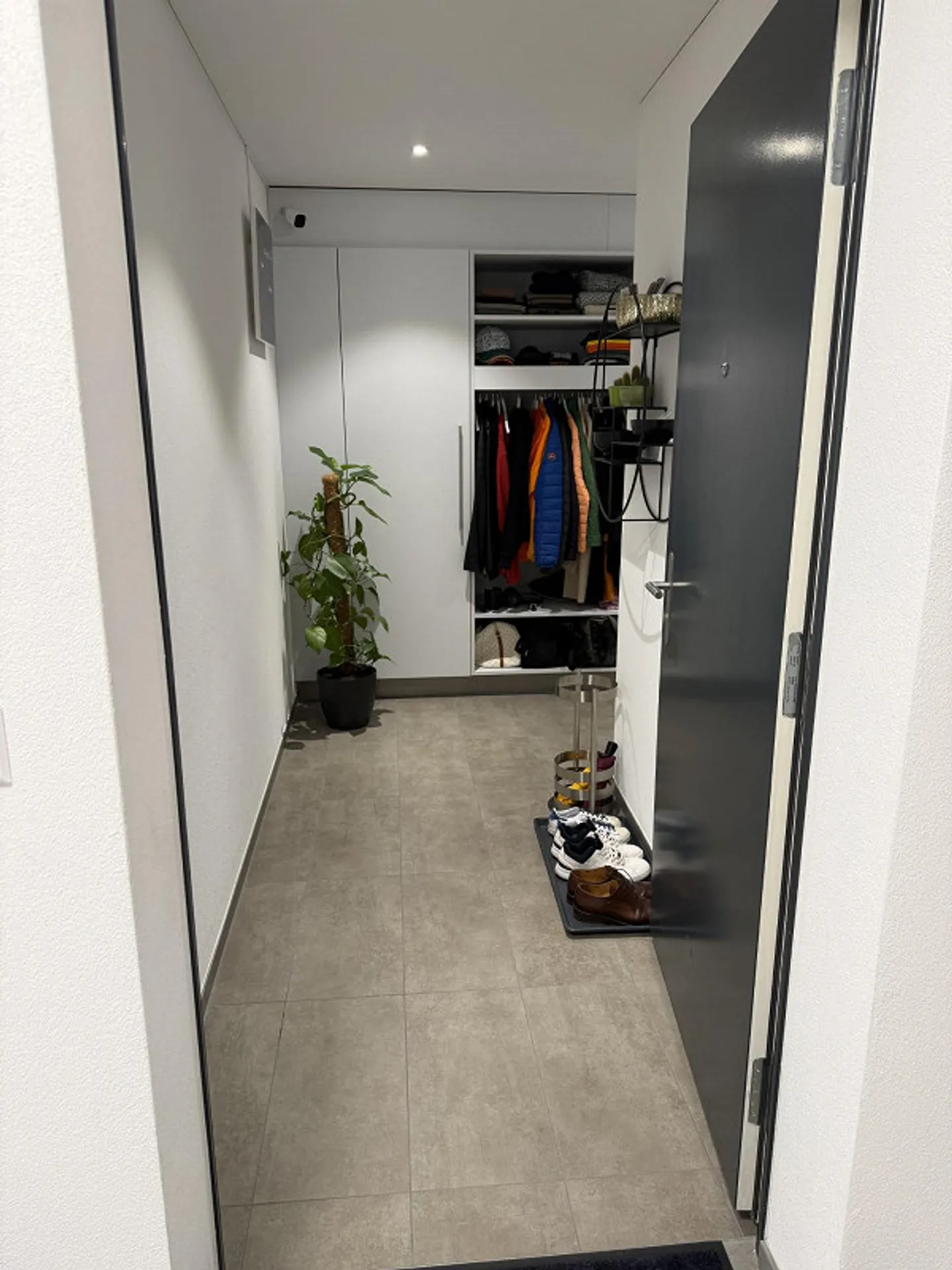 Modern & Bright 3.5 Room Apartment with Small Garden (104m2) - Photo 18 of 19