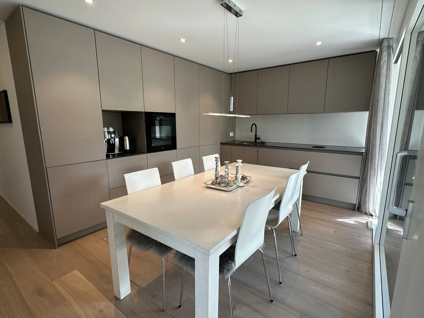 Appartement à louer - Photo 2 sur 11