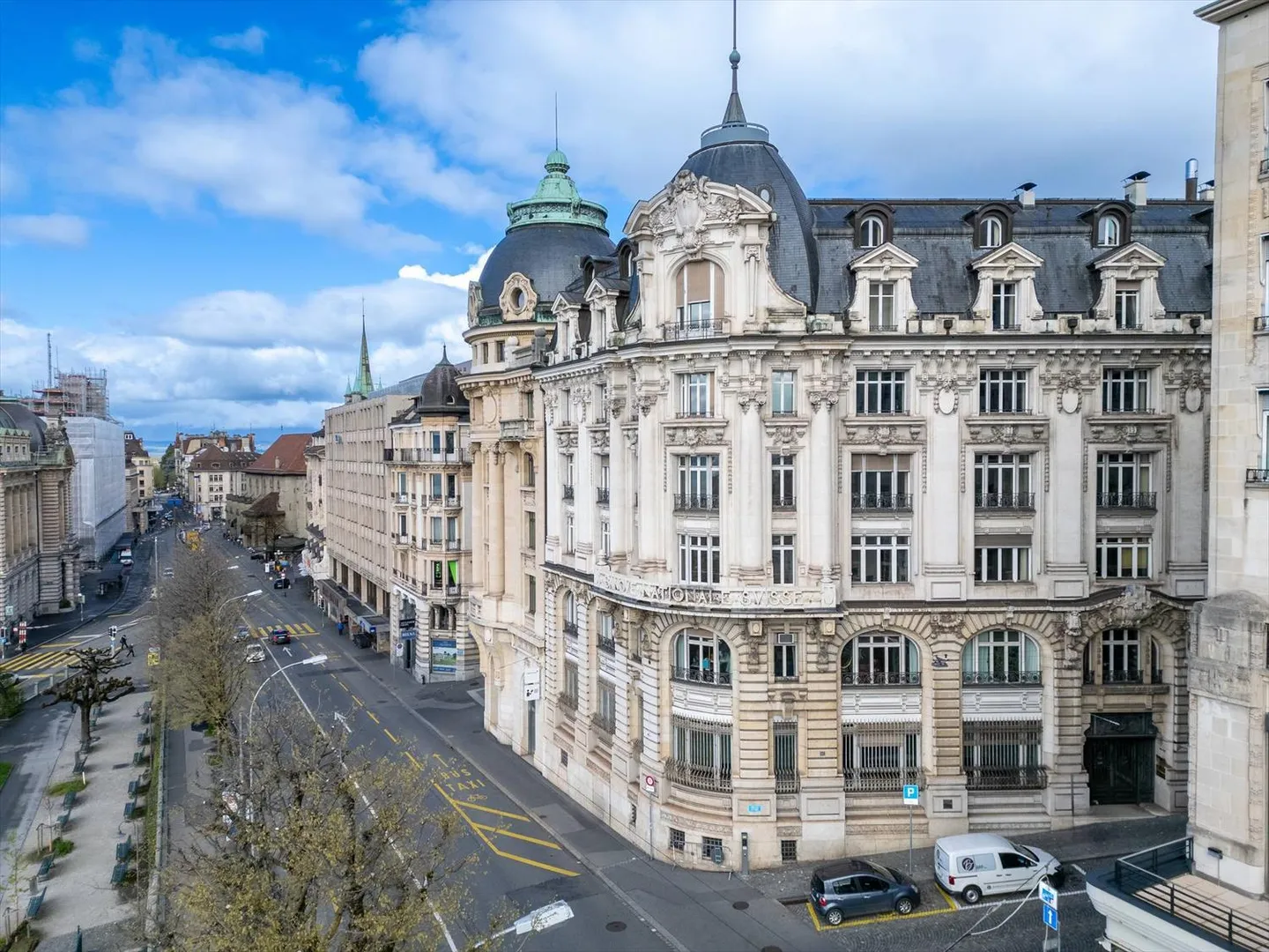 Unique surface in downtown of 517 m2 in arcade - Photo 2 of 6