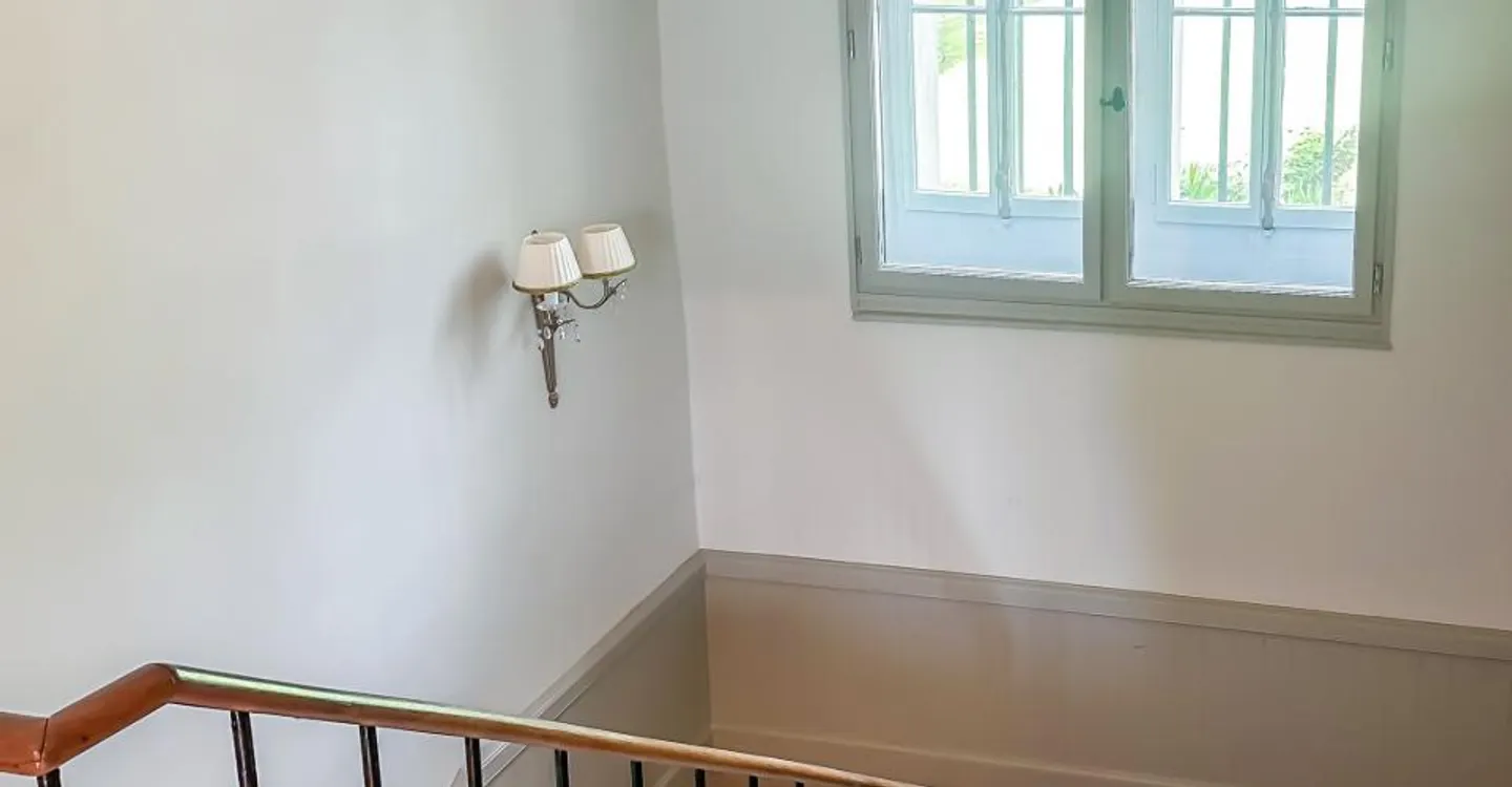 Haus mit 13 Zimmern - Foto 7 von 10