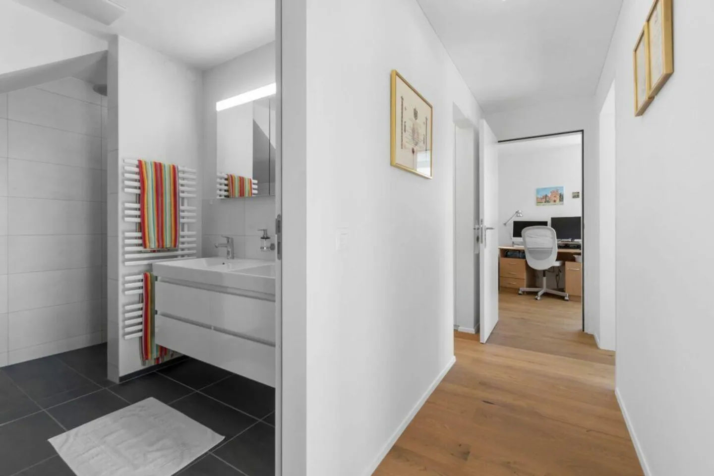 Maison individuelle moderne avec panorama alpin - Photo 9 sur 12