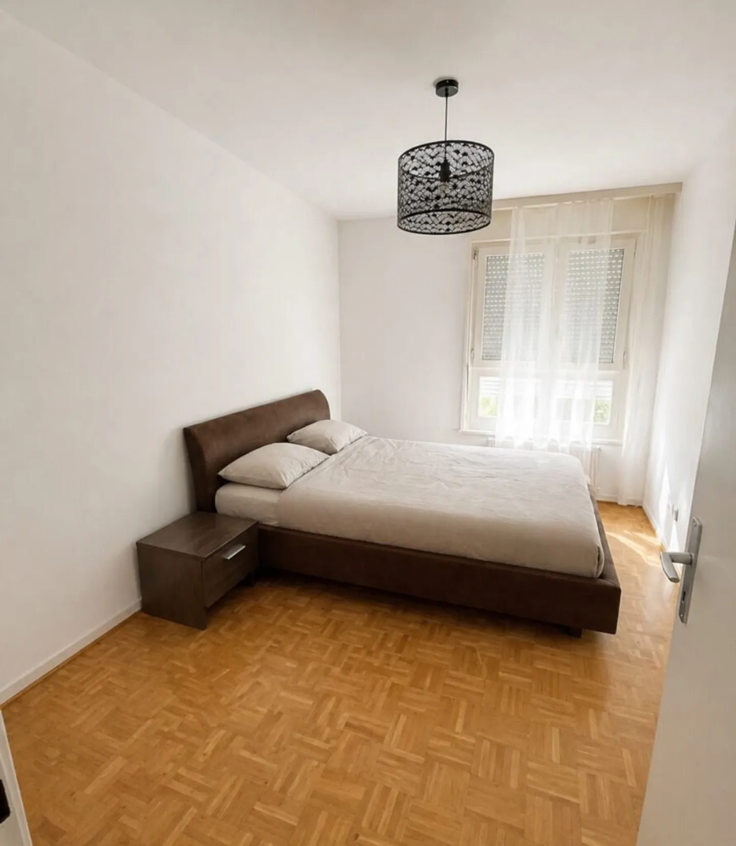 3-Zimmer-Wohnung im 4. Stock mit Balkon in Ecublens - Foto 3 von 5