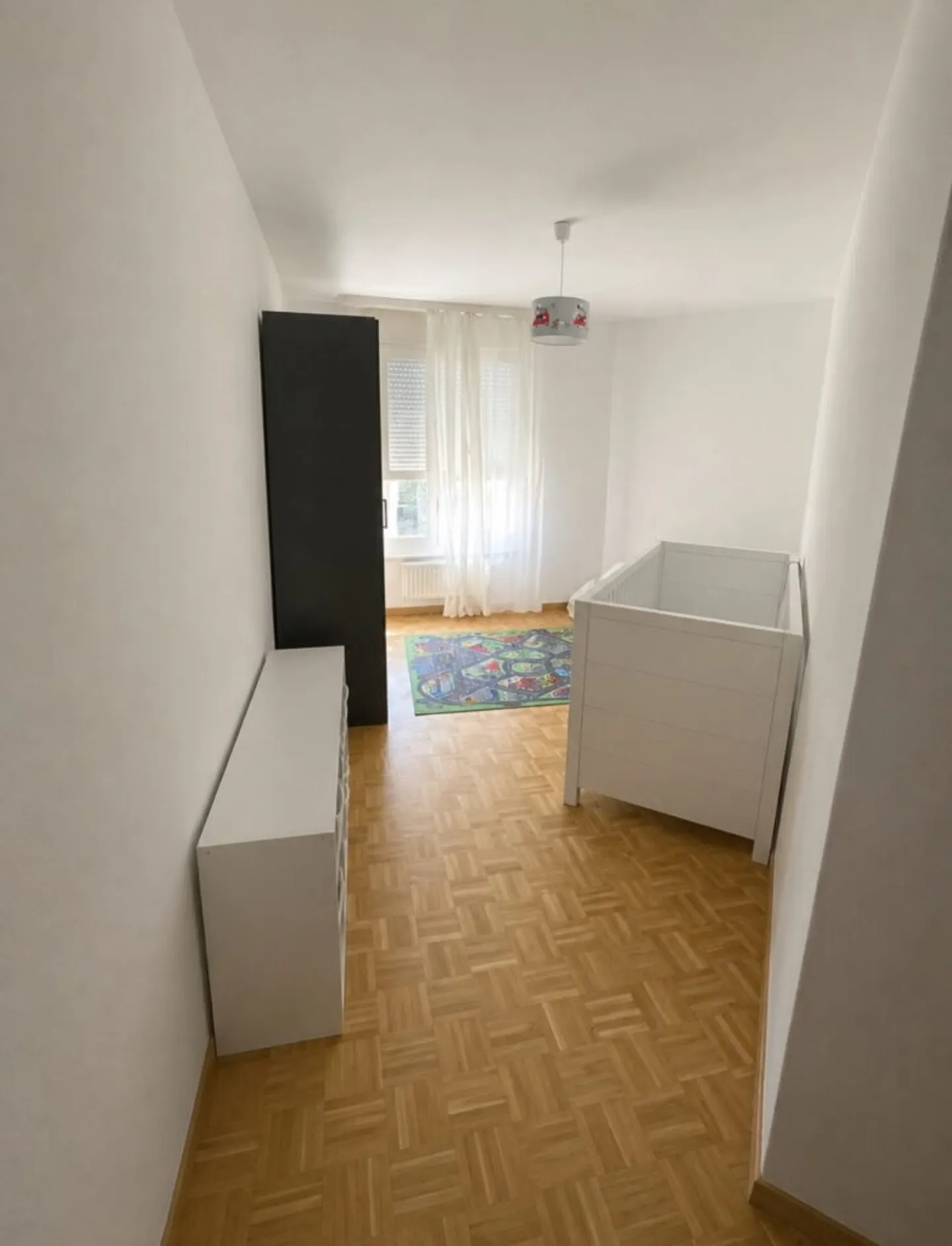 3-Zimmer-Wohnung im 4. Stock mit Balkon in Ecublens - Foto 4 von 5