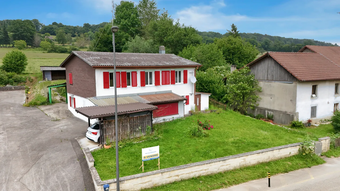 Immeuble locatif à la campagne composée de 2 appartements - Photo 1 sur 19