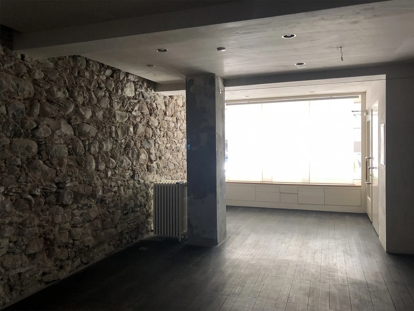 Unique Retail Space - Photo 8 of 9