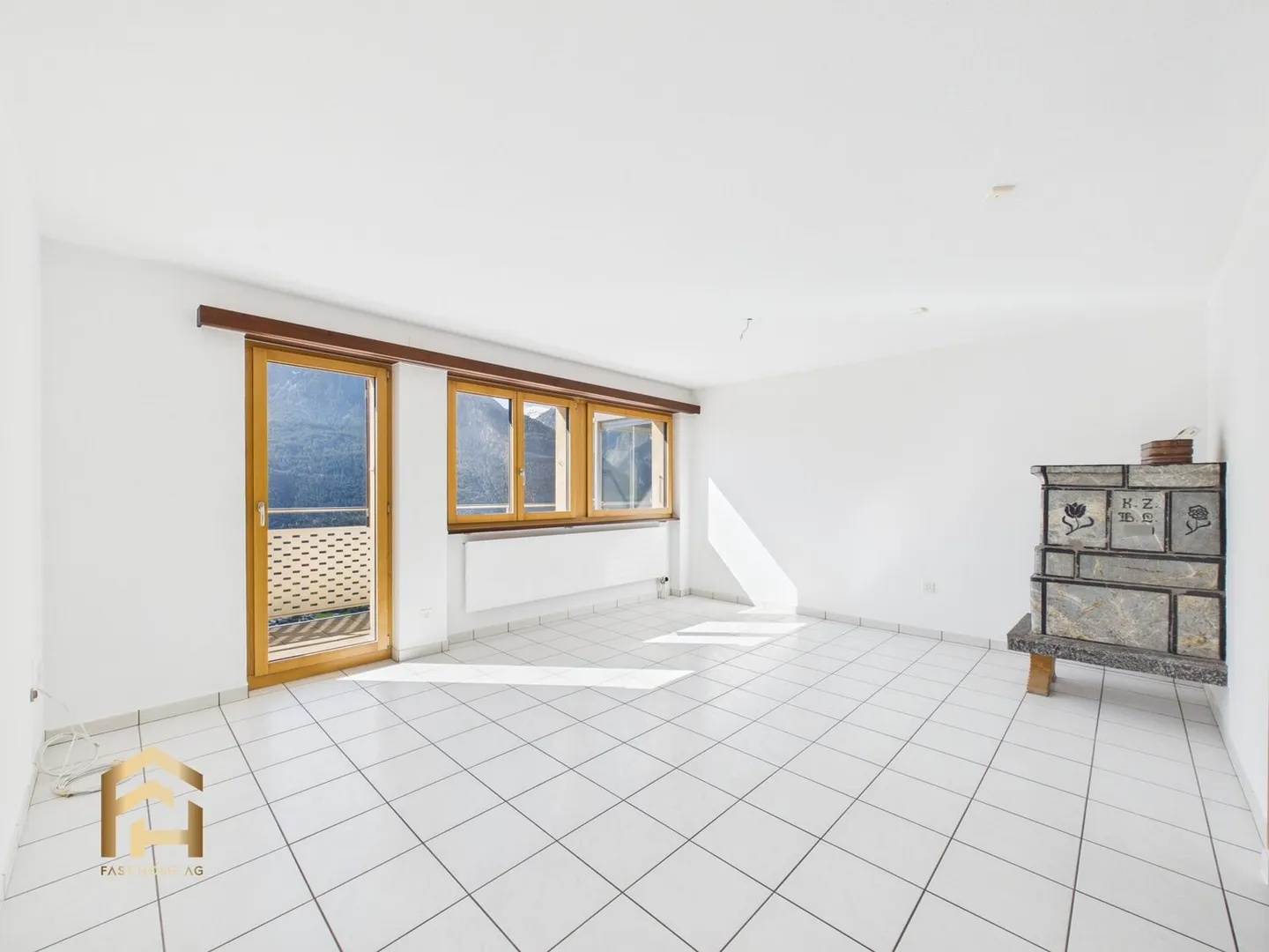 Quiet 5.5-room apartment with great view, garden plot and garage - Photo 4 of 13