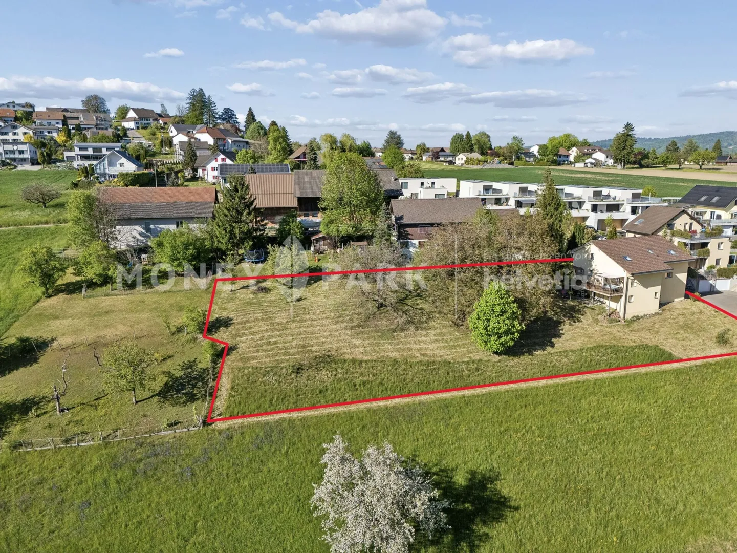 Building land with high-quality existing property. A rare opportunity. - Photo 1 of 14