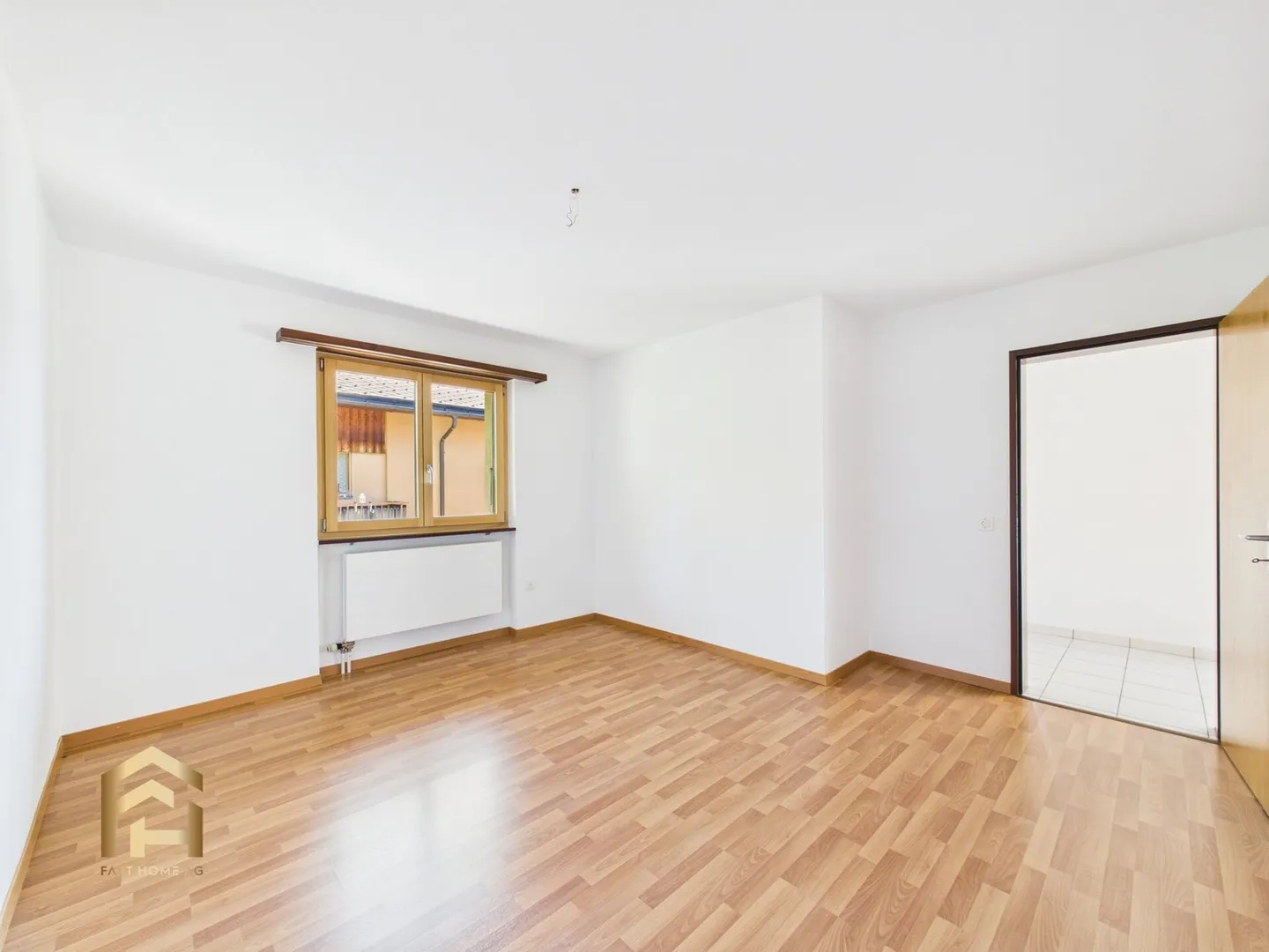 Quiet 5.5-room apartment with great view, garden plot and garage - Photo 7 of 13