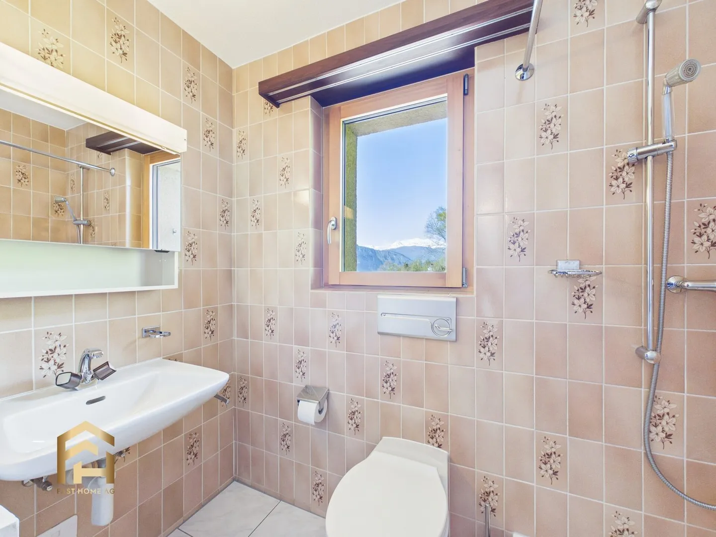 Quiet 5.5-room apartment with great view, garden plot and garage - Photo 12 of 13