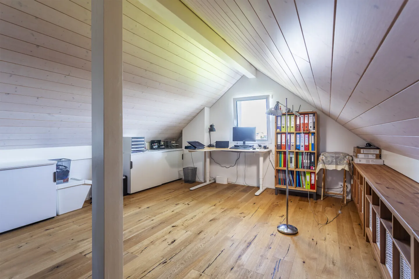 A CUARNENS, ATTIC 5.5 ROOMS WITH MEZZANINE OF 200 M2 FOR FAMILY - Photo 7 of 13