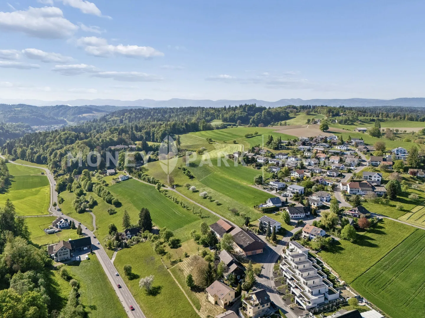 Building land with high-quality existing property. A rare opportunity. - Photo 12 of 14