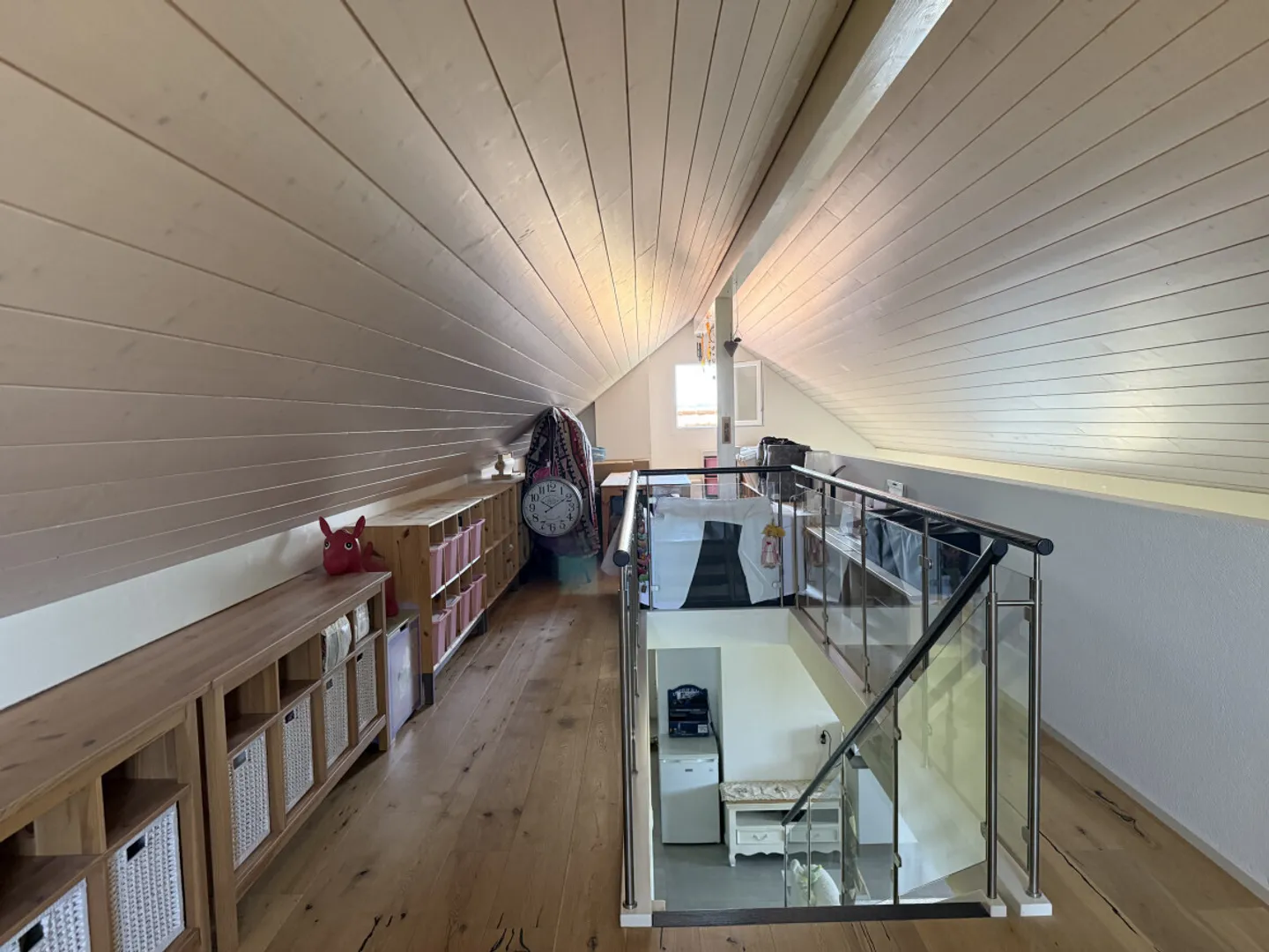 A CUARNENS, ATTIC 5.5 ROOMS WITH MEZZANINE OF 200 M2 FOR FAMILY - Photo 5 of 13