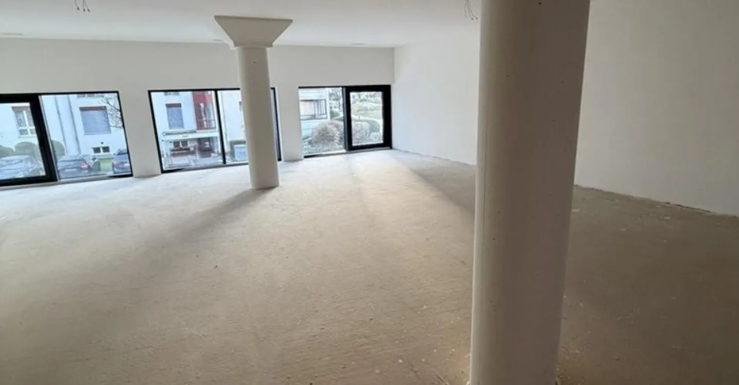 Espace de bureau/commercial attrayant dans un nouveau bâtiment, première occupation à Lucerne/Littau - Photo 3 sur 7