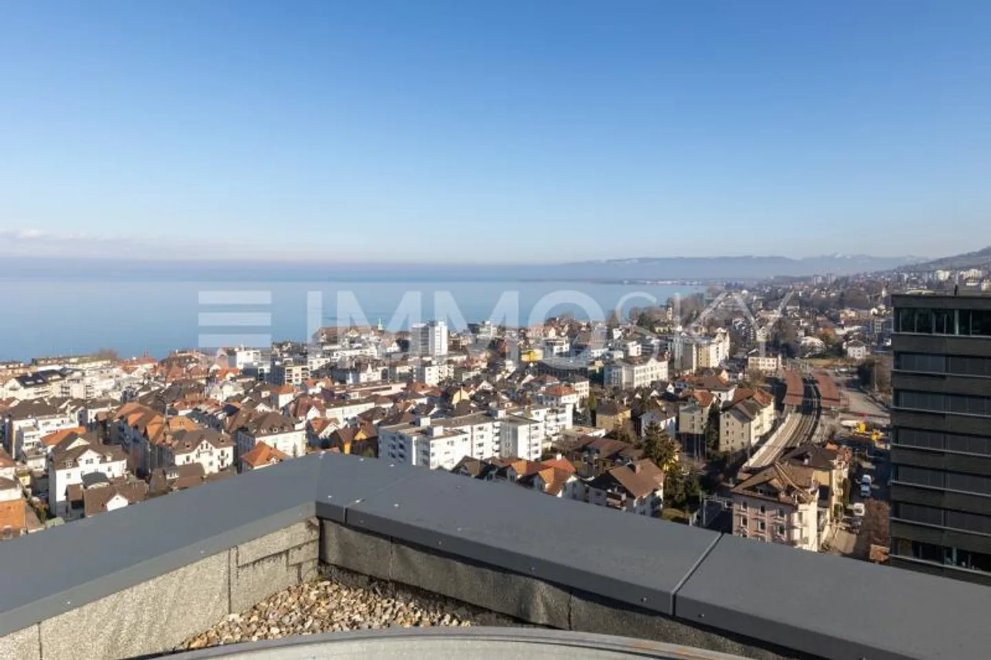 Your new home above the rooftops of Rorschach - Photo 2 of 5