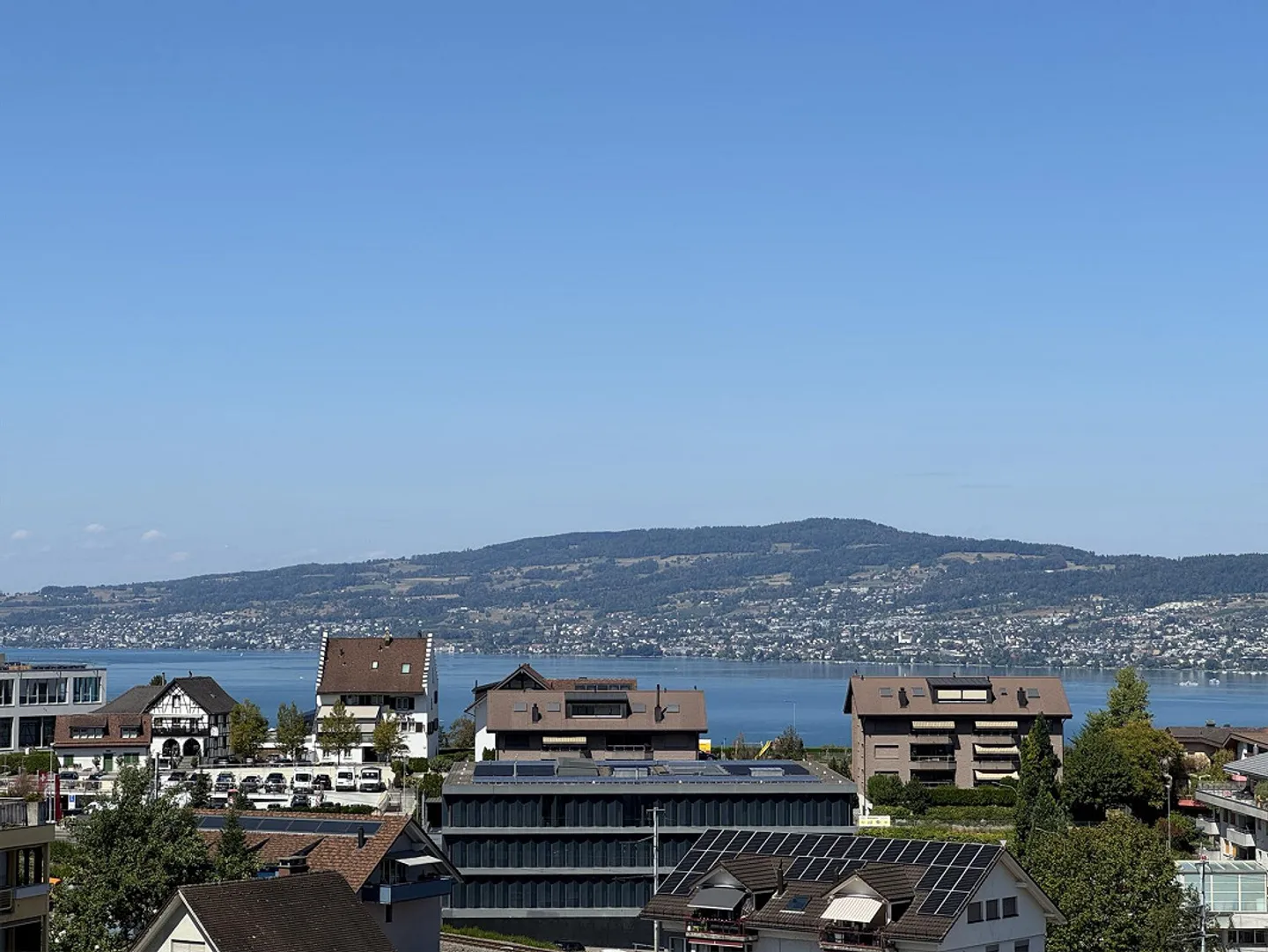 Penthouse mit sehr schöner See- und Weitsicht - Foto 6 di 12
