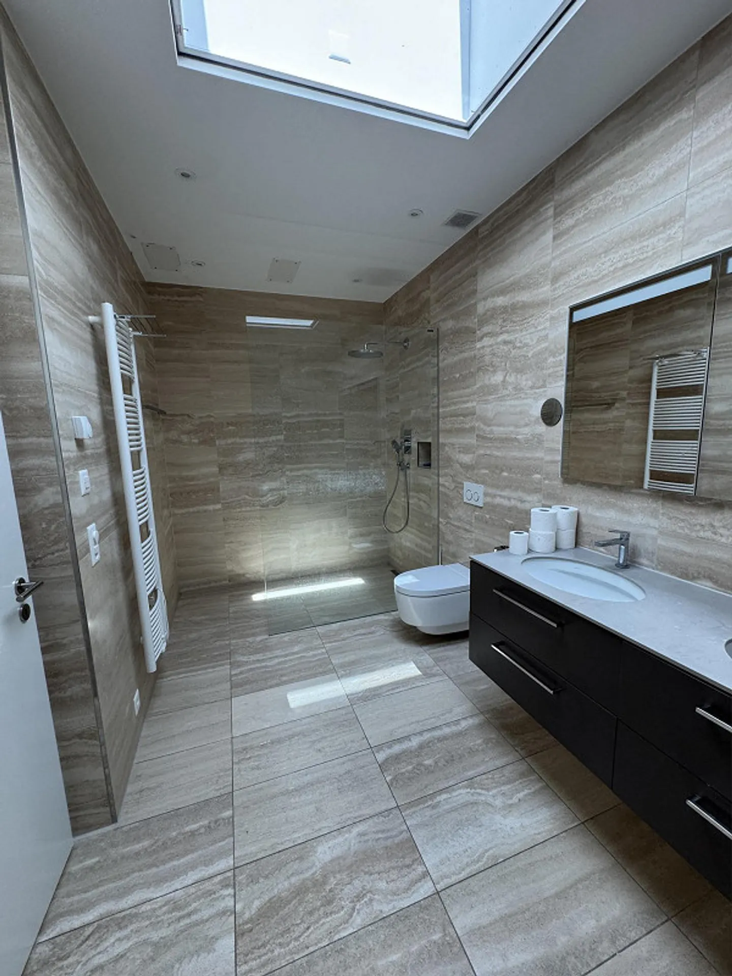 Penthouse mit sehr schöner See- und Weitsicht - Foto 10 di 12