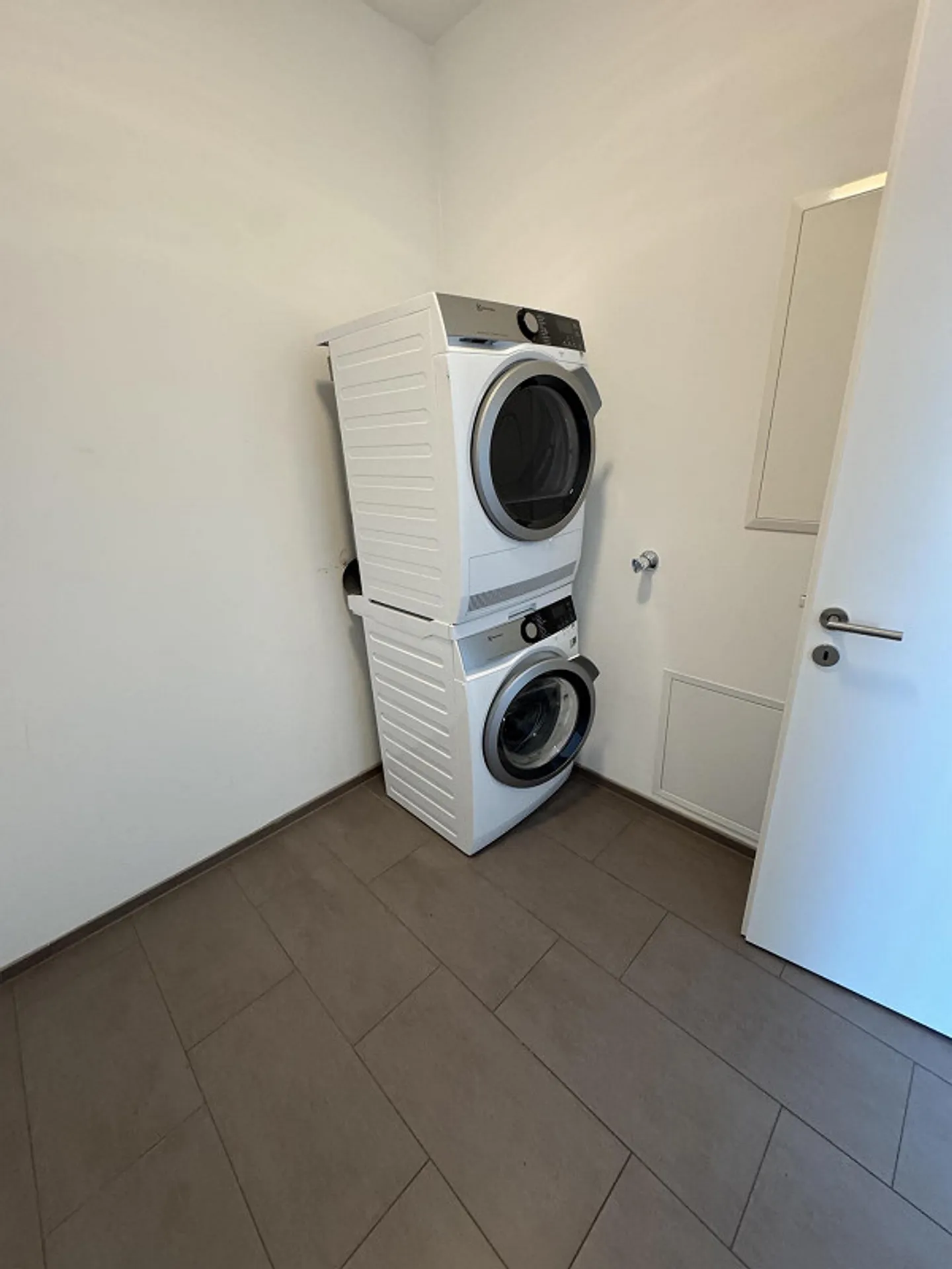 Penthouse mit sehr schöner See- und Weitsicht - Foto 12 di 12