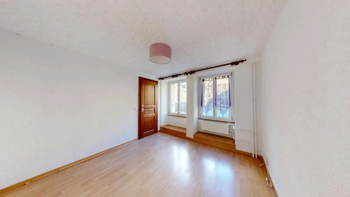 Villa familiare o proprietà di 3 appartamenti a Baulmes - Foto 12 di 13