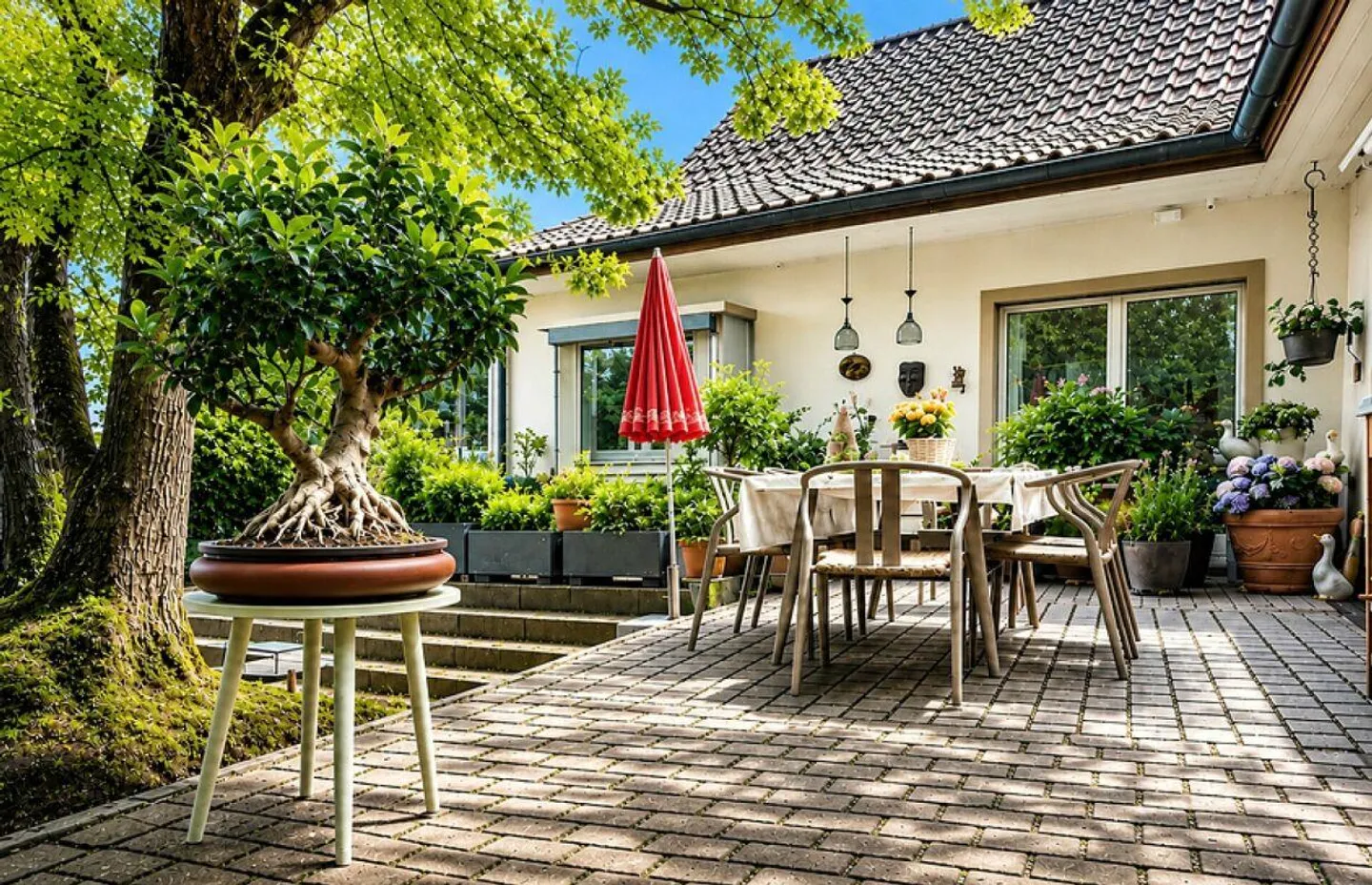 Villa élégante de 7,5 pièces avec jardin de style parc - Photo 22 sur 30