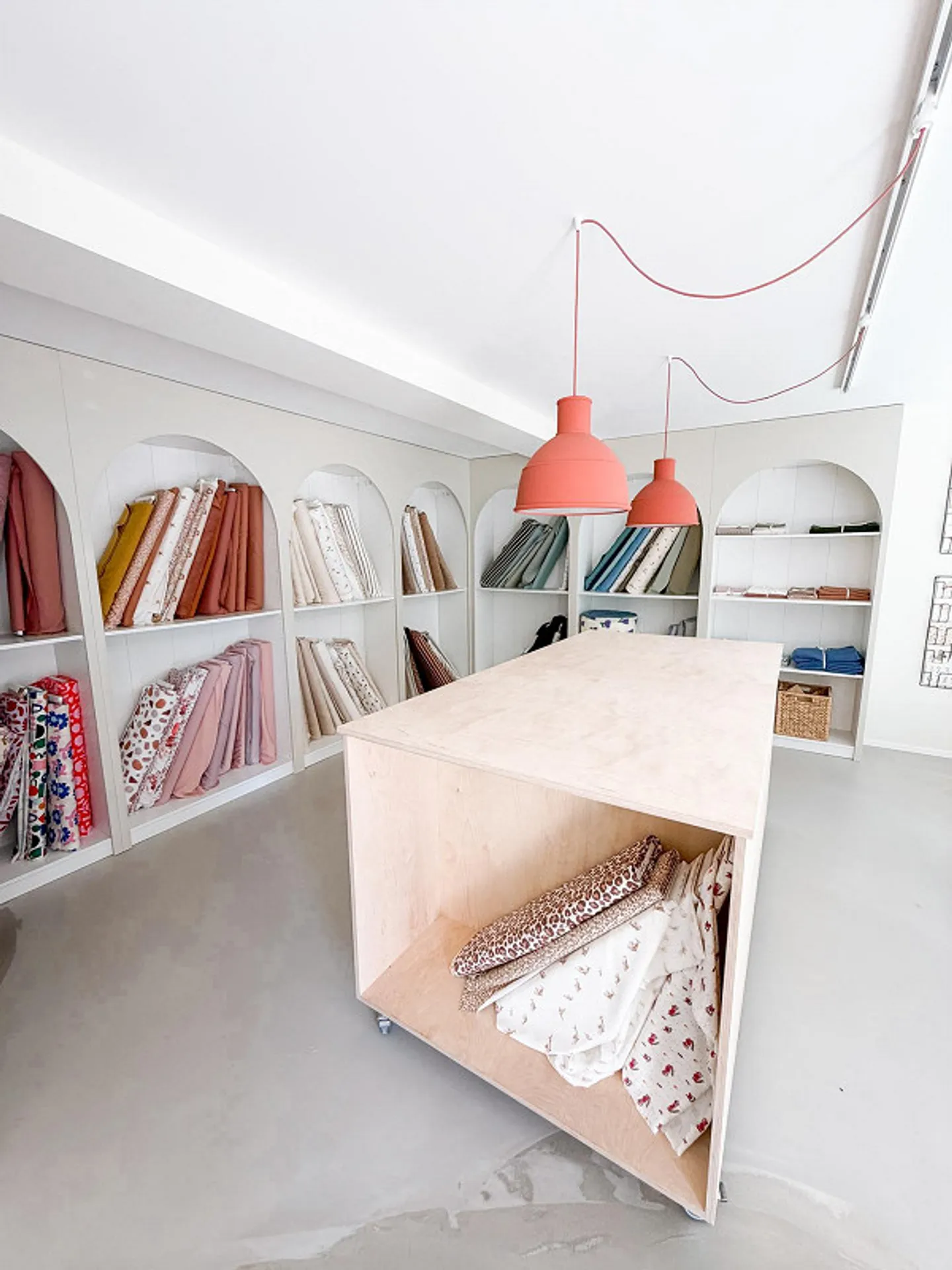 Shop & Studio for Rent in Appenzell - Photo 3 of 9