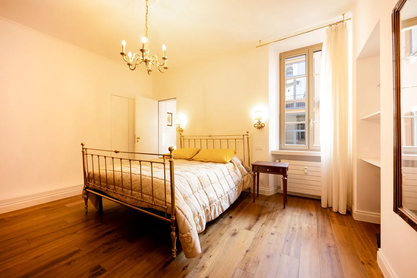 Attico duplex prestigioso nel cuore della città - Foto 4 di 18