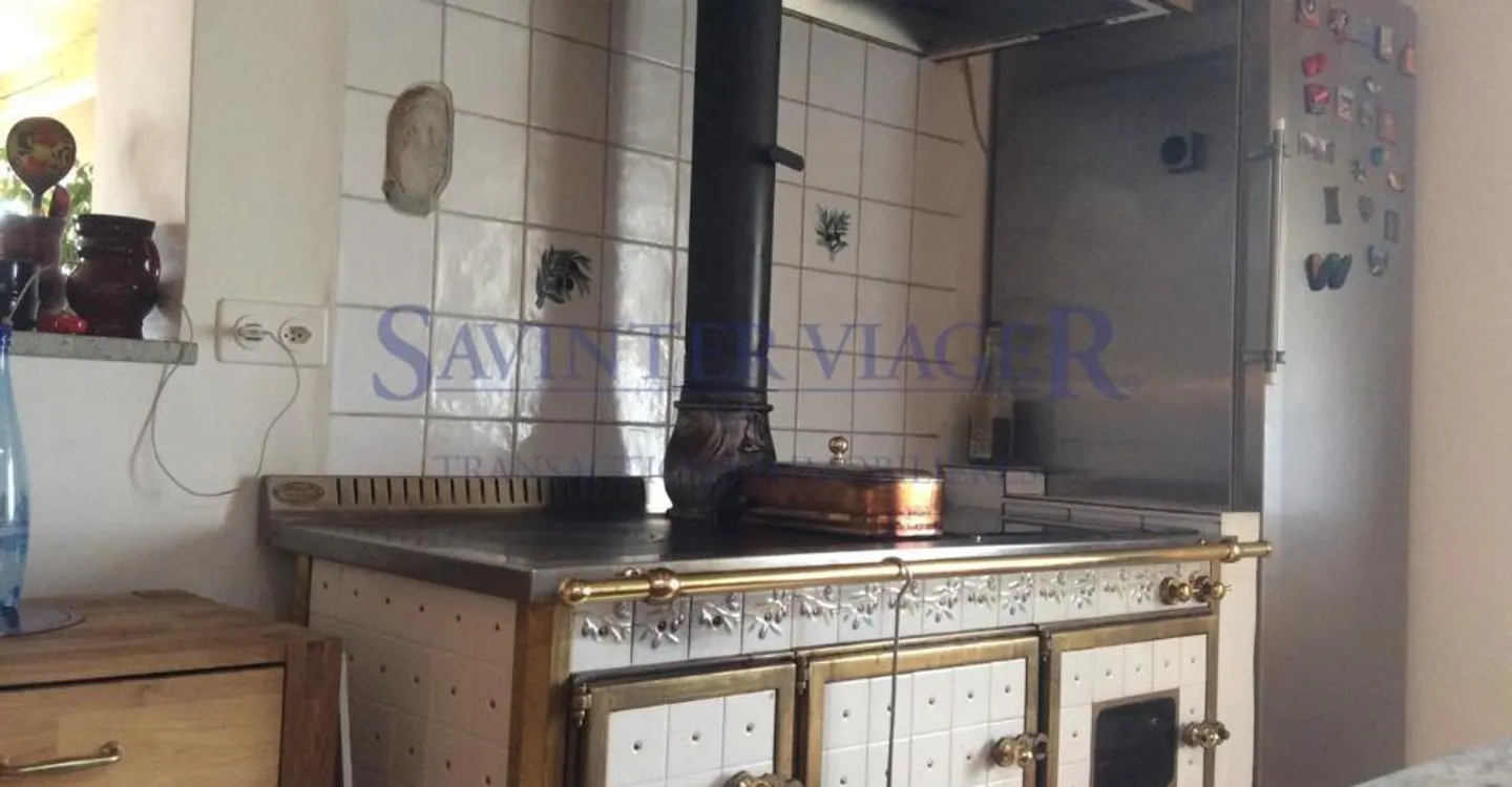 Fontaines-sur-Grandson, Magnificent Village House - Term Sale - Photo 4 of 13