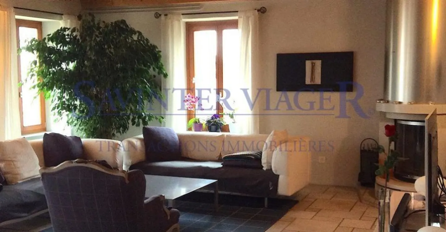 Fontaines-sur-Grandson, Magnificent Village House - Term Sale - Photo 9 of 13