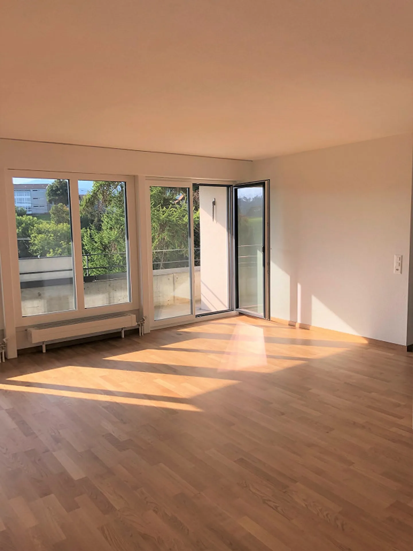 Modern 4.5-room apartment with a view - Photo 1 of 30