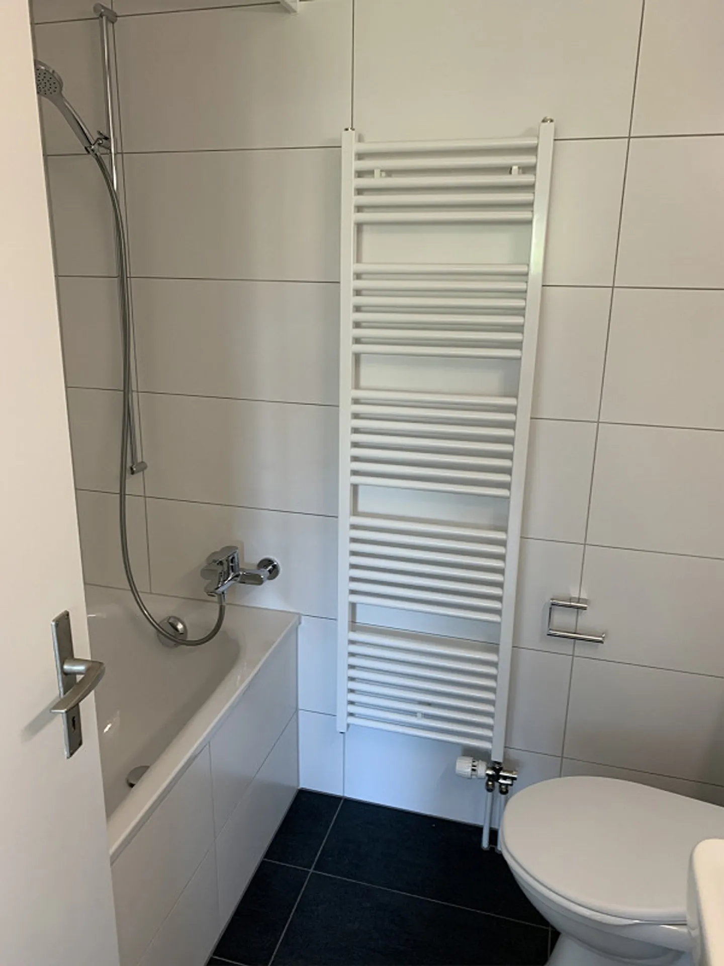 Modern 4.5-room apartment with a view - Photo 25 of 30