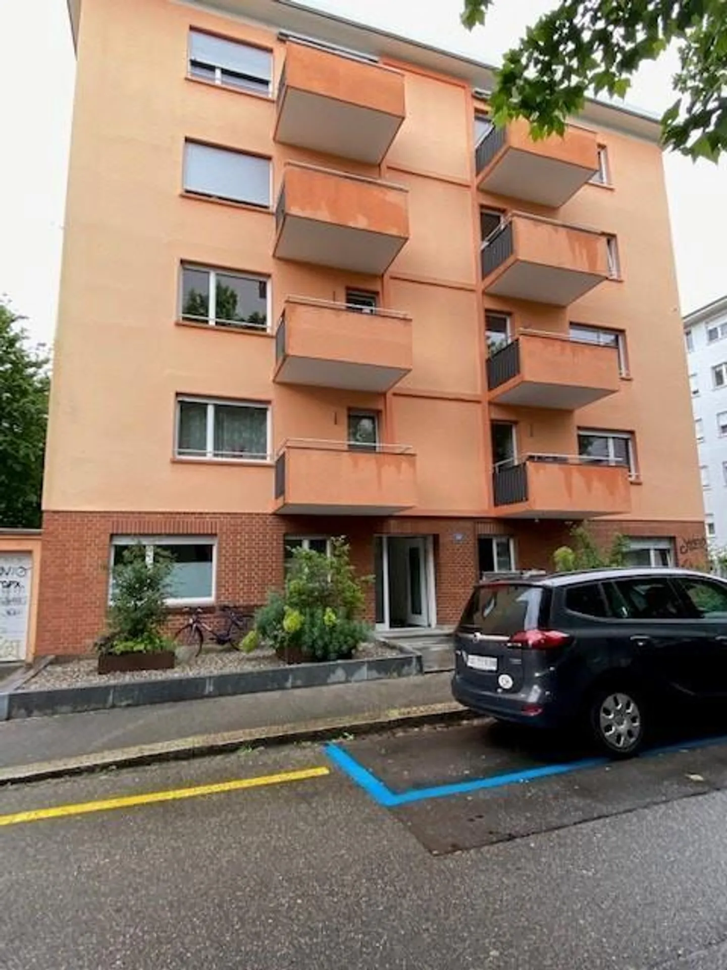 Appartamento moderno, situato al 2° piano a destra, vicino al Reno - Foto 8 di 9