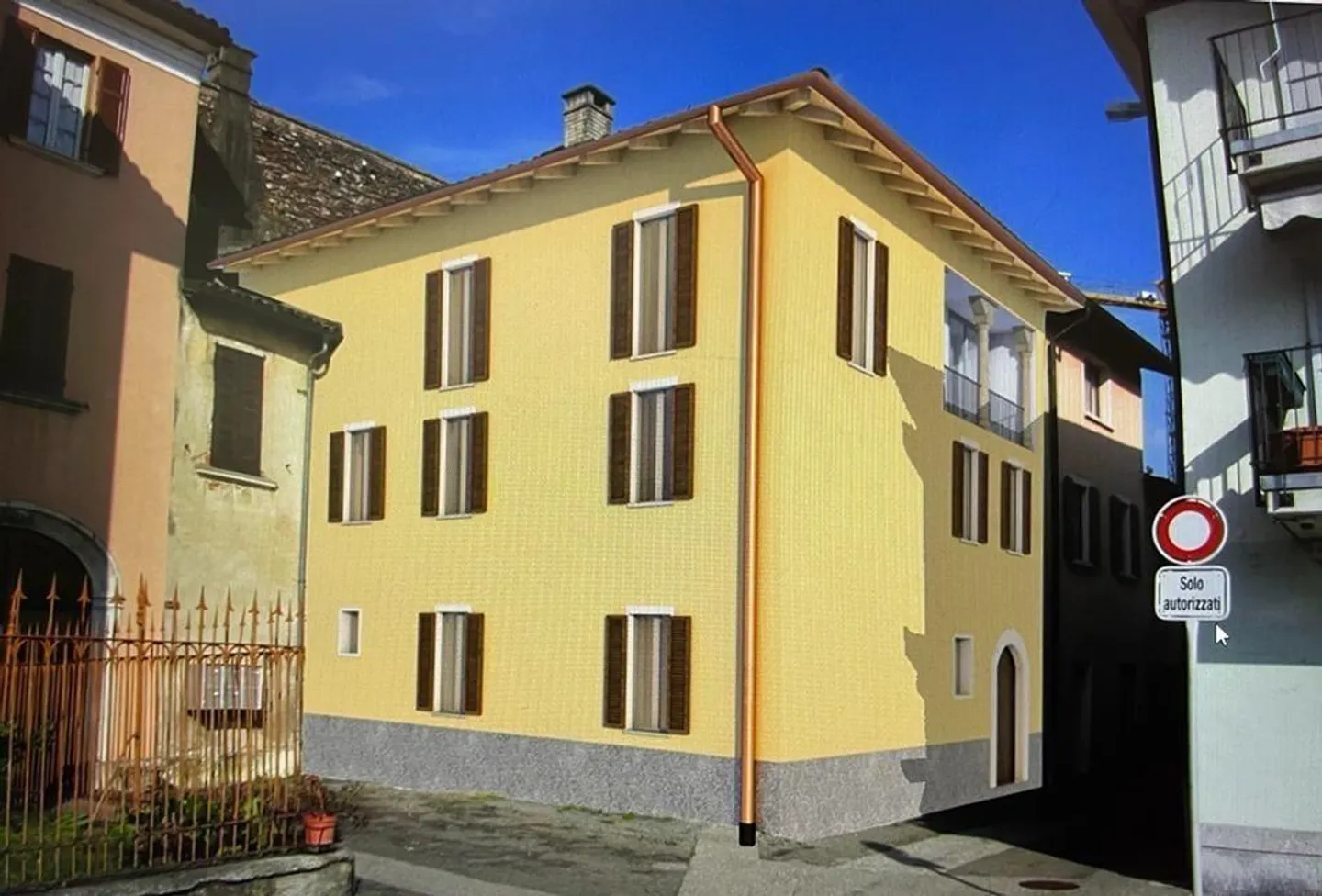 Palais avec projet de rénovation à Genestrerio - Photo 1 sur 6