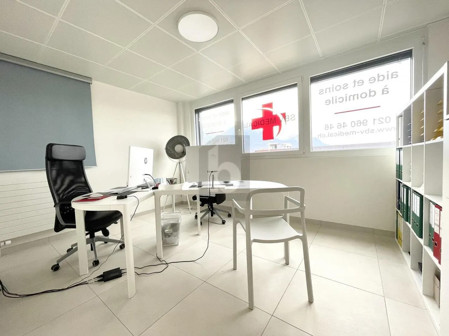 Office space for rent - Photo 2 of 5