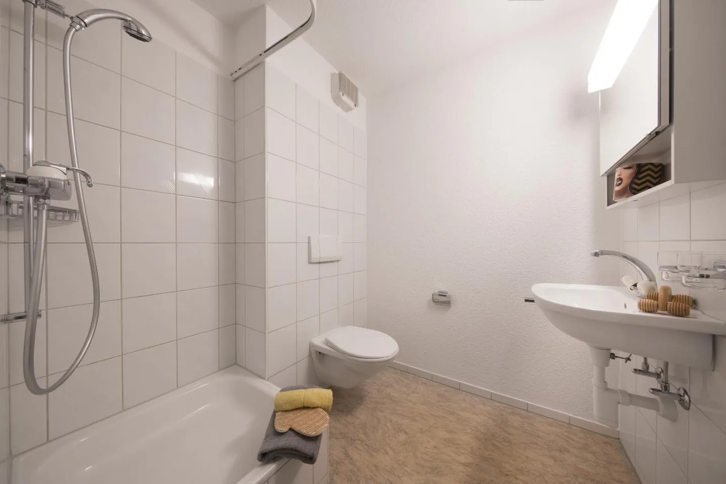 Zona Residenziale Tranquilla! - Foto 5 di 9