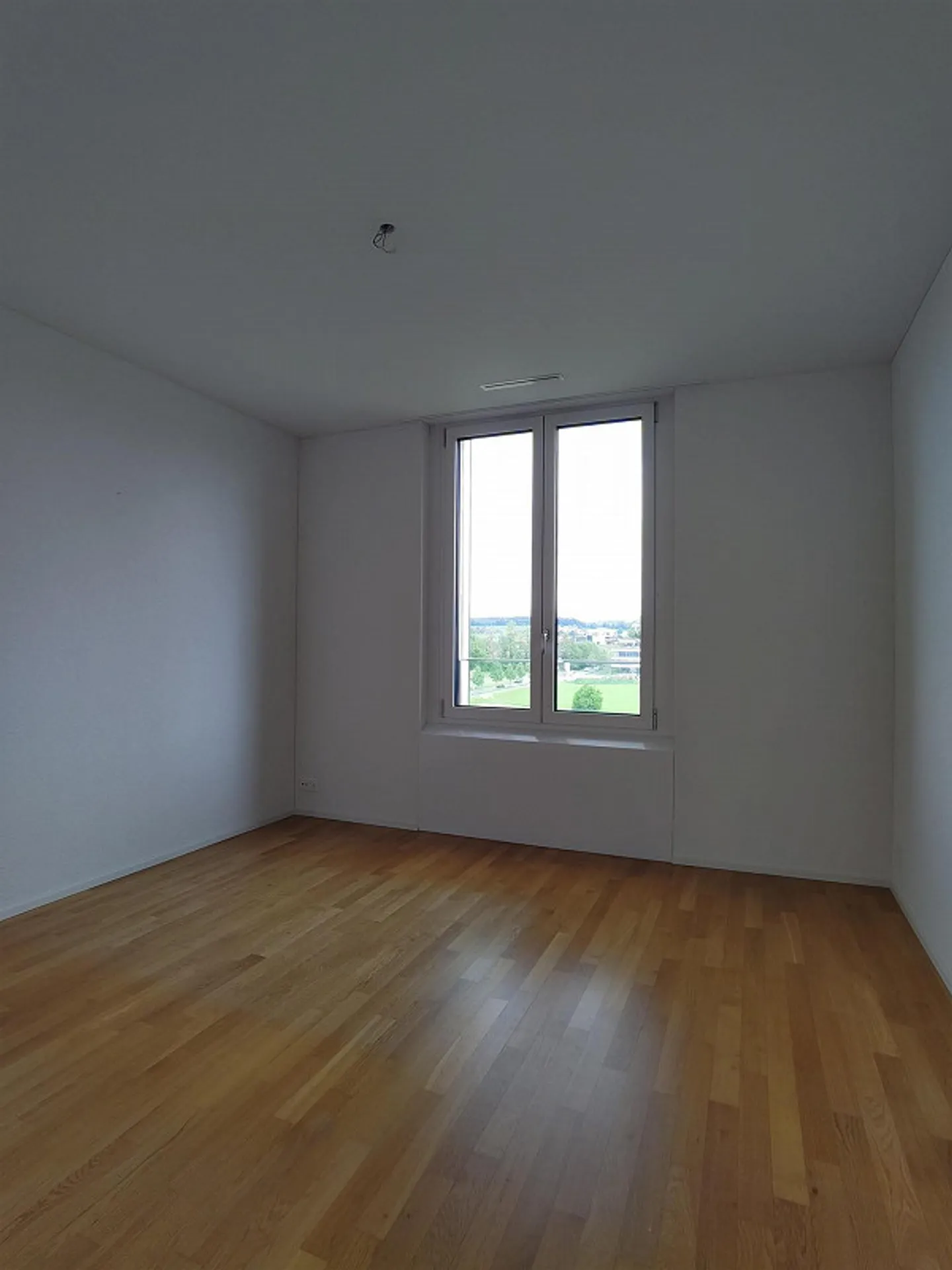 Geräumige Wohnung mit Balkon - Foto 4 von 7