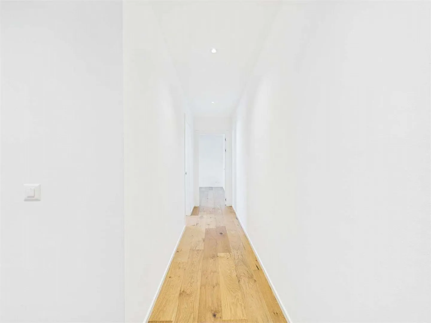 Spacious and bright 2.5-room apartment - Photo 4 of 7