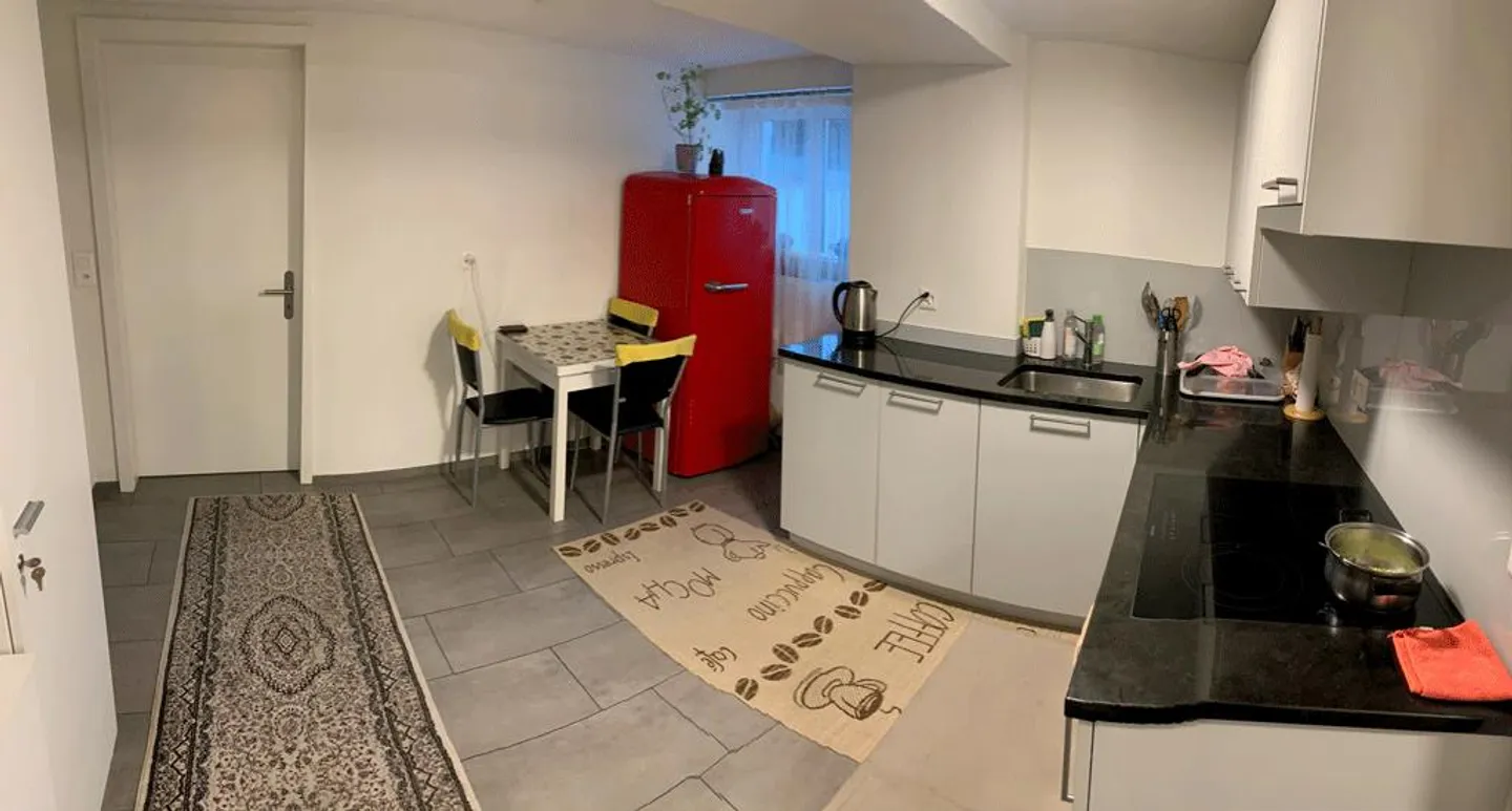 kleine, gemütliche 2-Zimmerwohnung zu vermieten im Zentrum von Ennenda - Photo 5 of 9