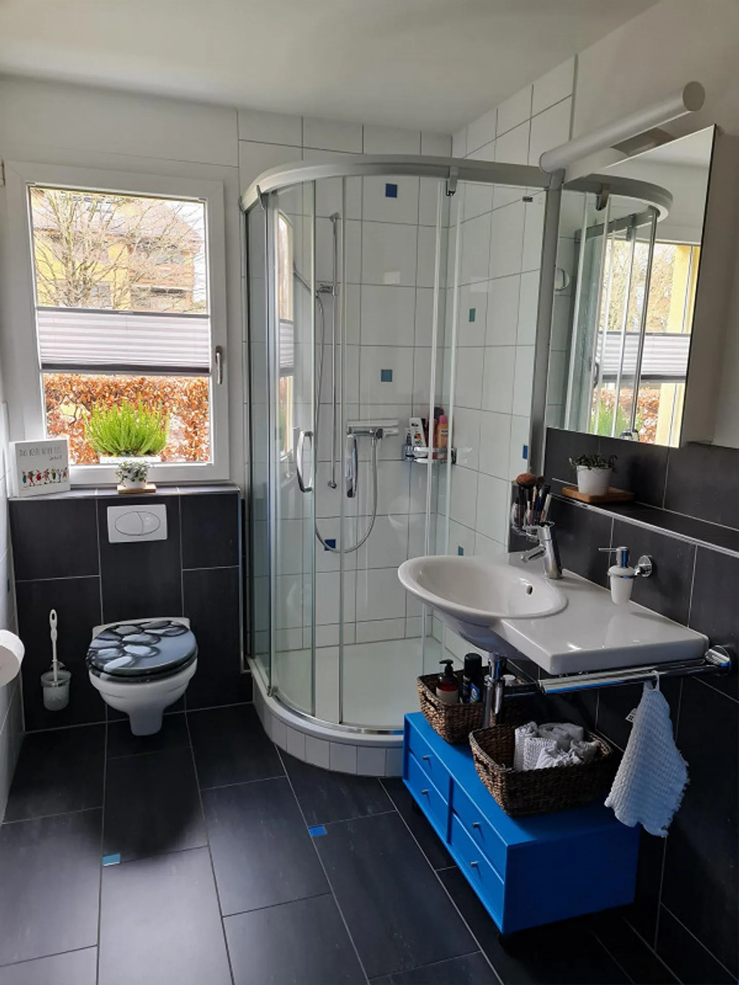 Modern family-friendly 5 1/2 room garden apartment - Photo 8 of 11