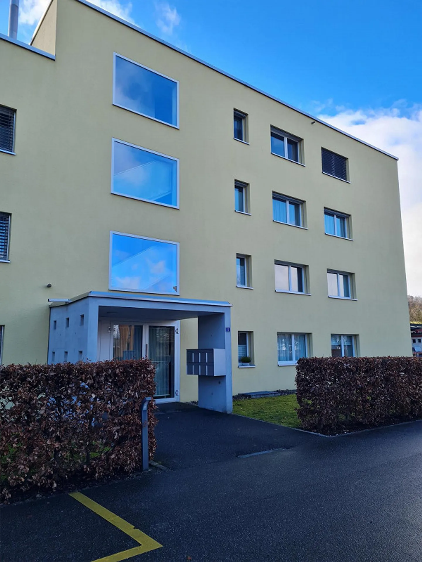 Modern family-friendly 5 1/2 room garden apartment - Photo 11 of 11