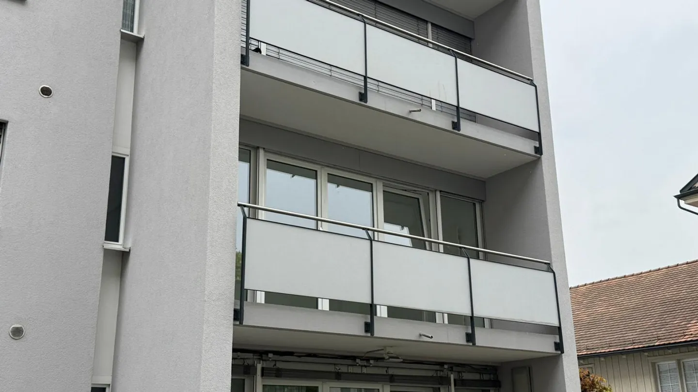 Appartamento spazioso in una posizione centrale - Foto 9 di 10