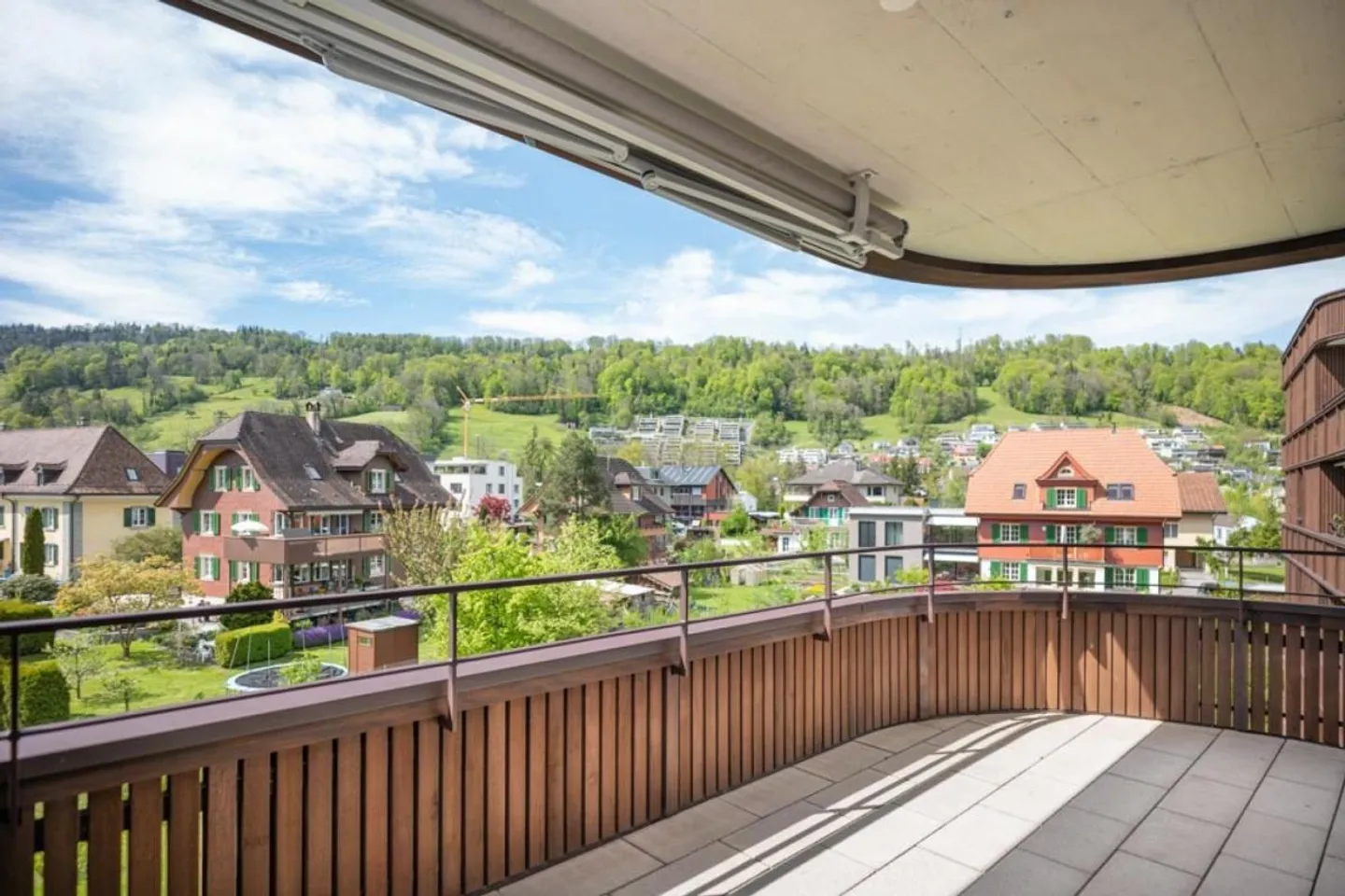 Central Living and Benefit from Bonacasa Services - Photo 6 of 6