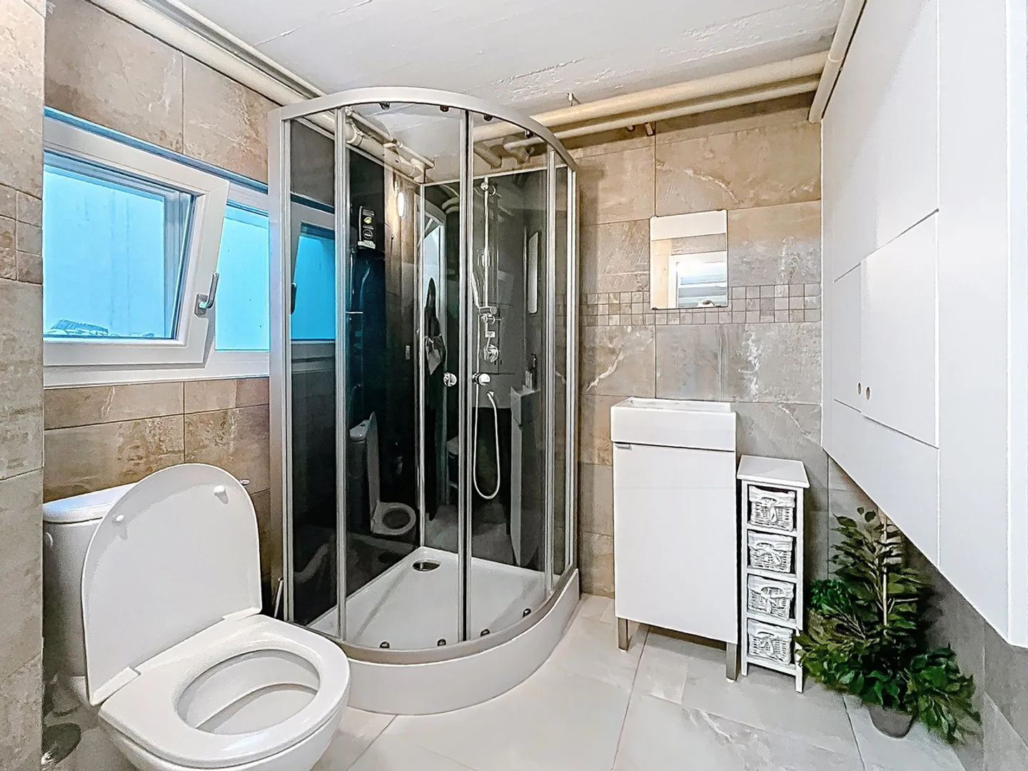 Magnifica villa con piscina a Crans Près Céligny - Foto 18 di 21