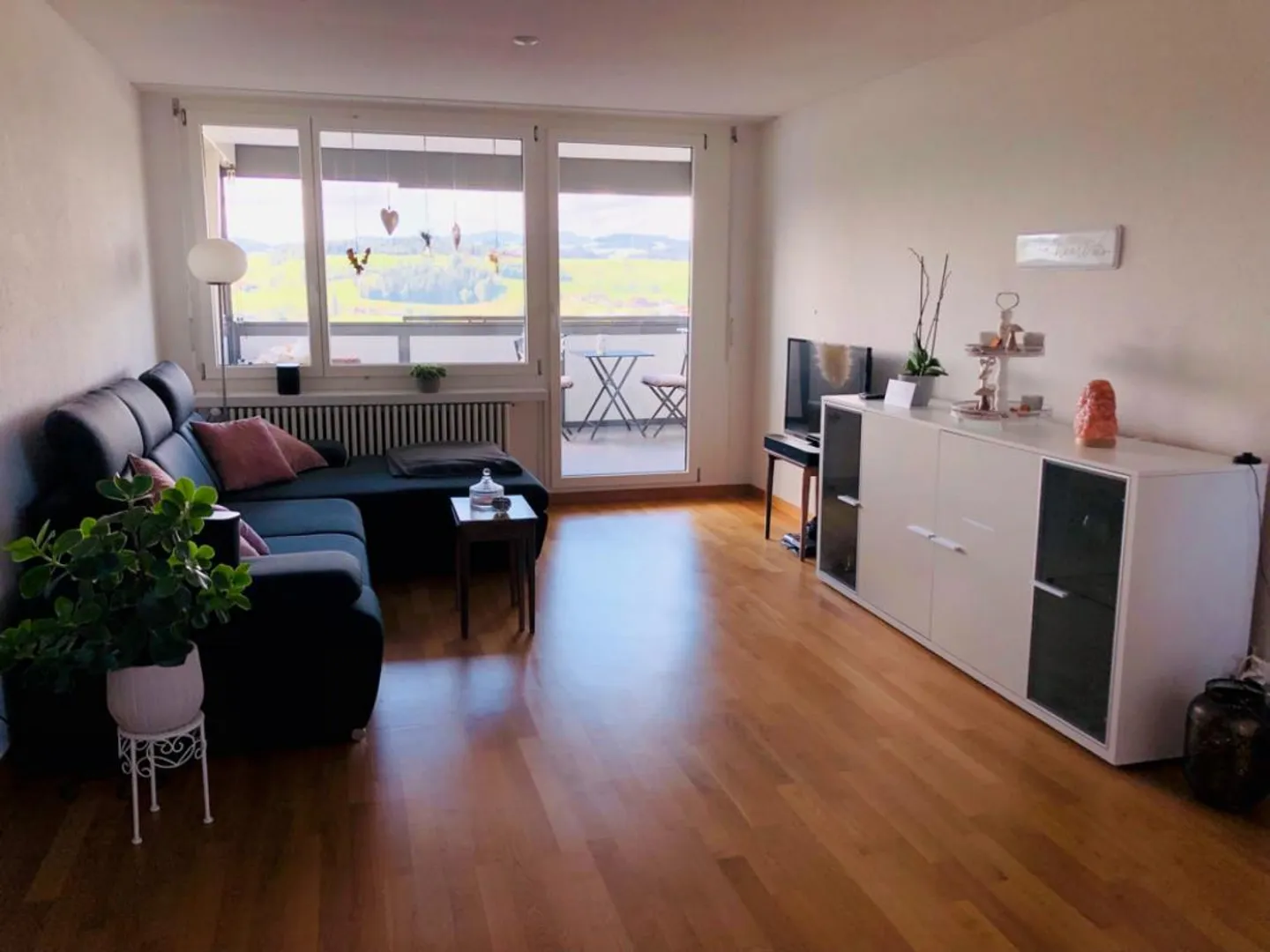 Apartment with a view of the countryside - Photo 2 of 6