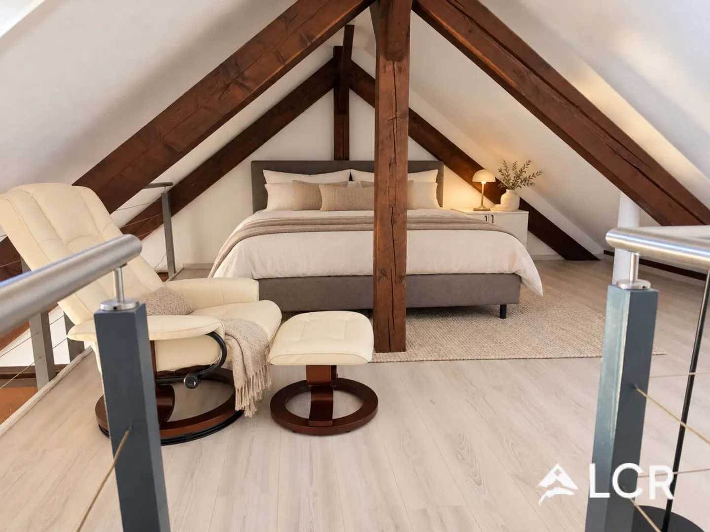Bellissimo duplex parzialmente arredato di 3.5 locali a Losanna - Foto 6 di 13